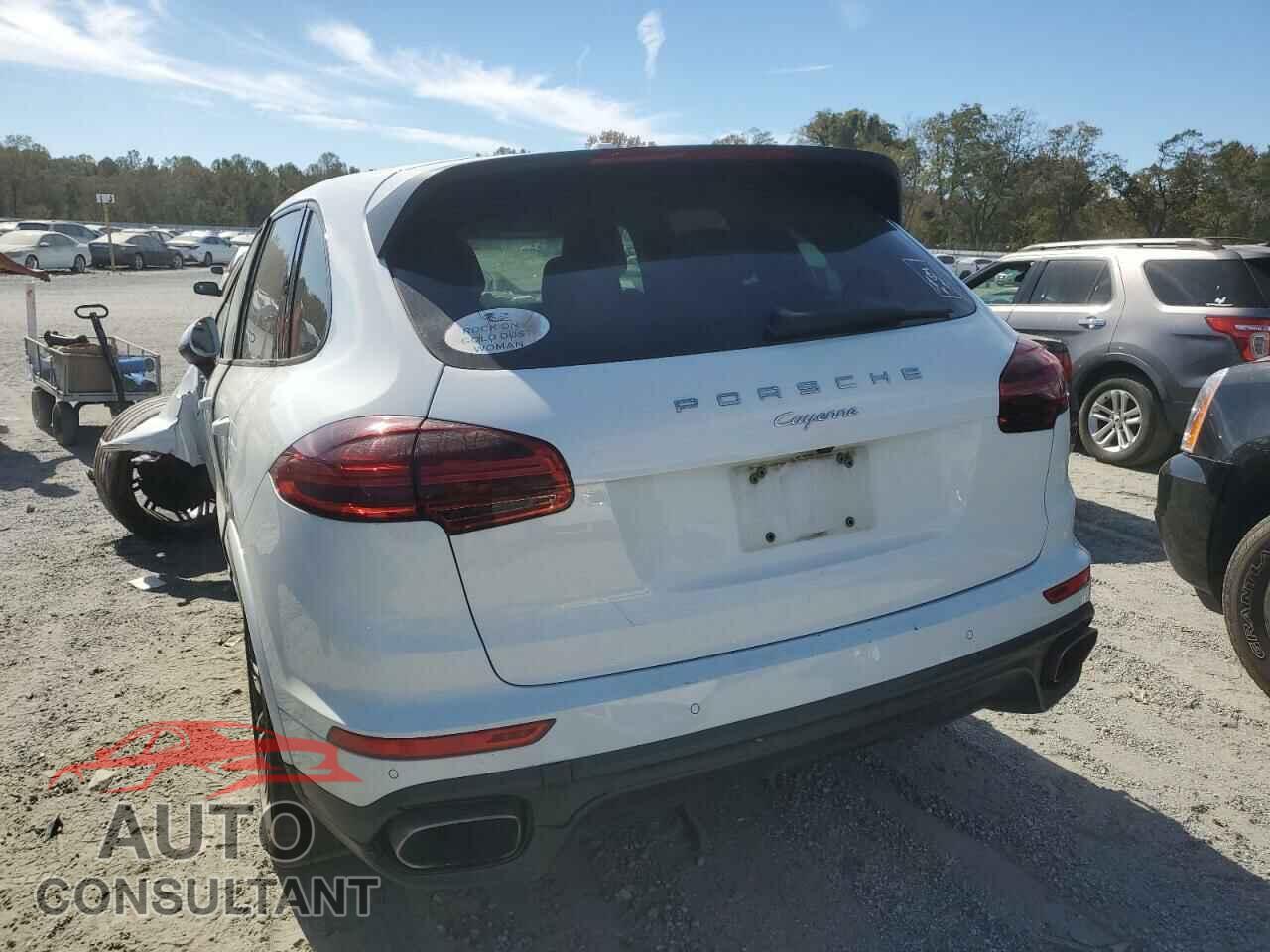 PORSCHE CAYENNE 2017 - WP1AA2A23HKA86903