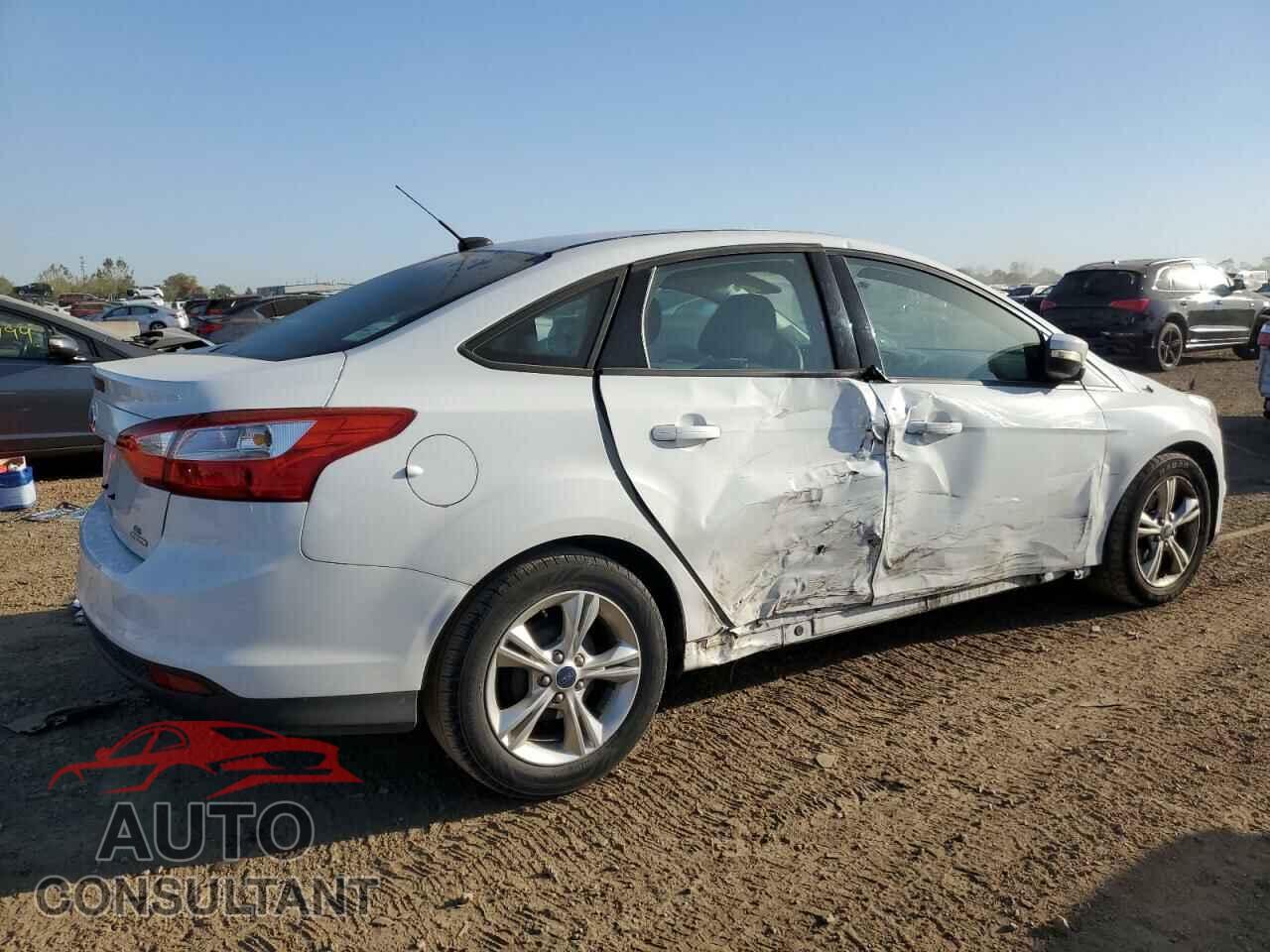 FORD FOCUS 2014 - 1FADP3F25EL369469