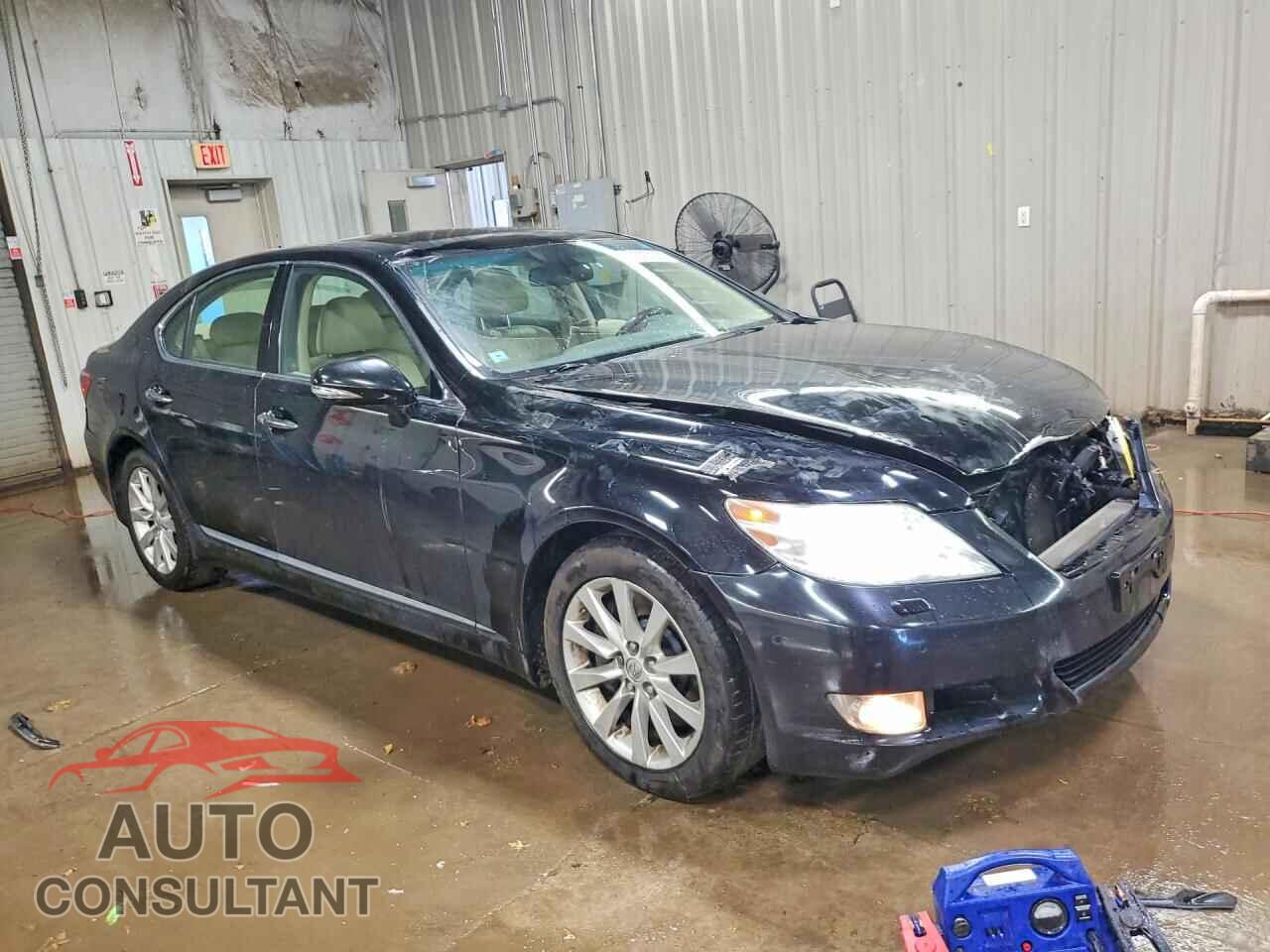 LEXUS LS460 2011 - JTHCL5EF3B5011027