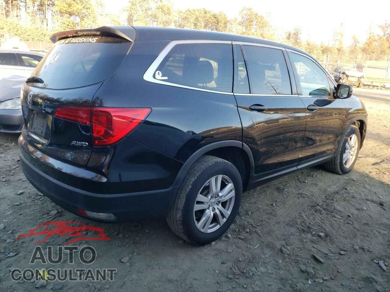 HONDA PILOT 2017 - 5FNYF6H14HB041665