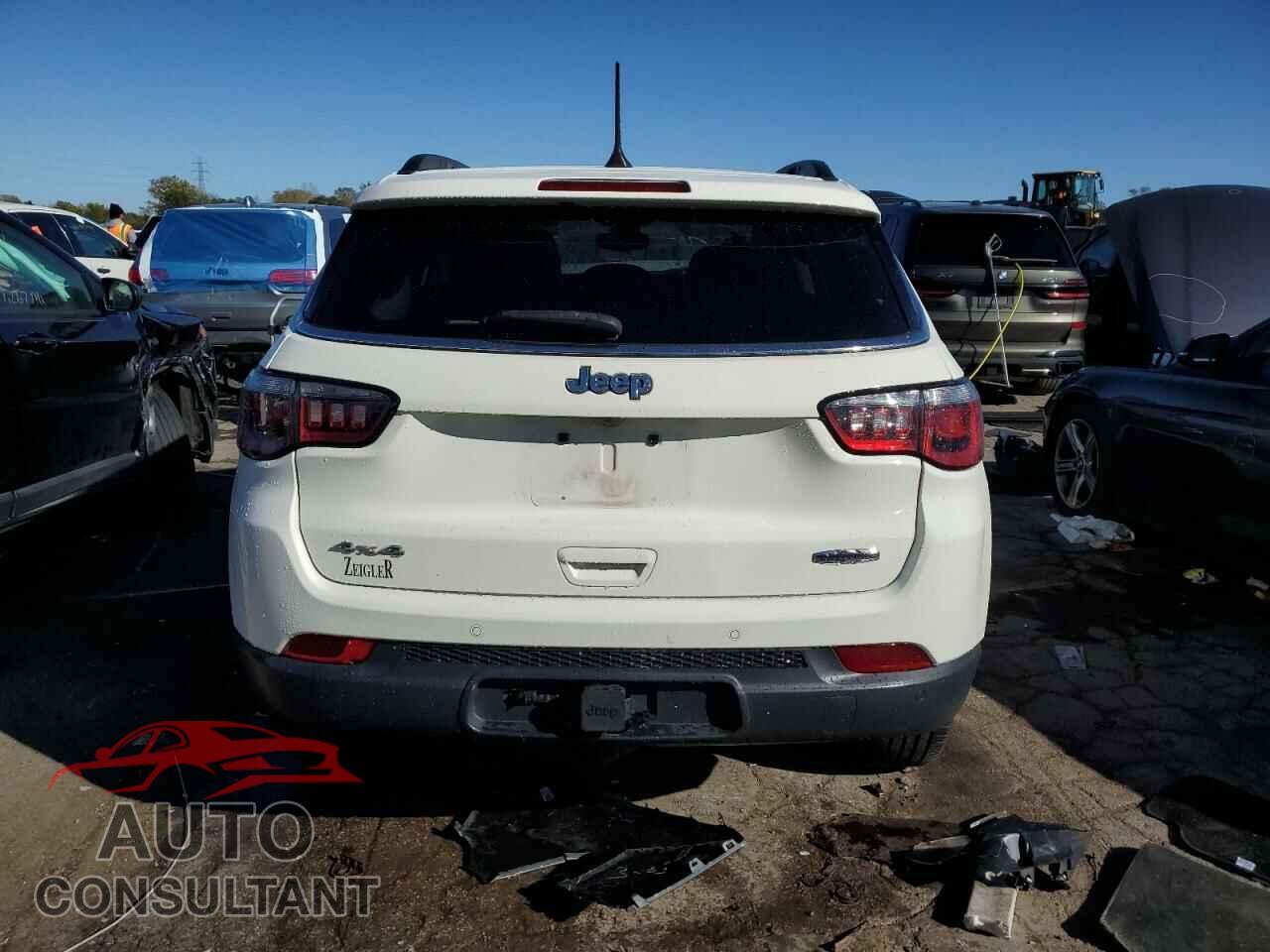 JEEP COMPASS 2017 - 3C4NJDBB0HT628244