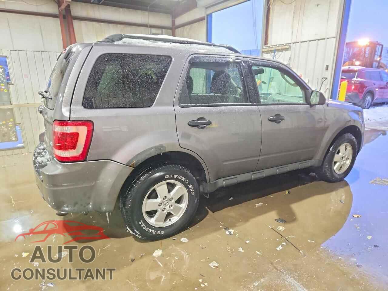 FORD ESCAPE 2011 - 1FMCU9DG4BKA30652