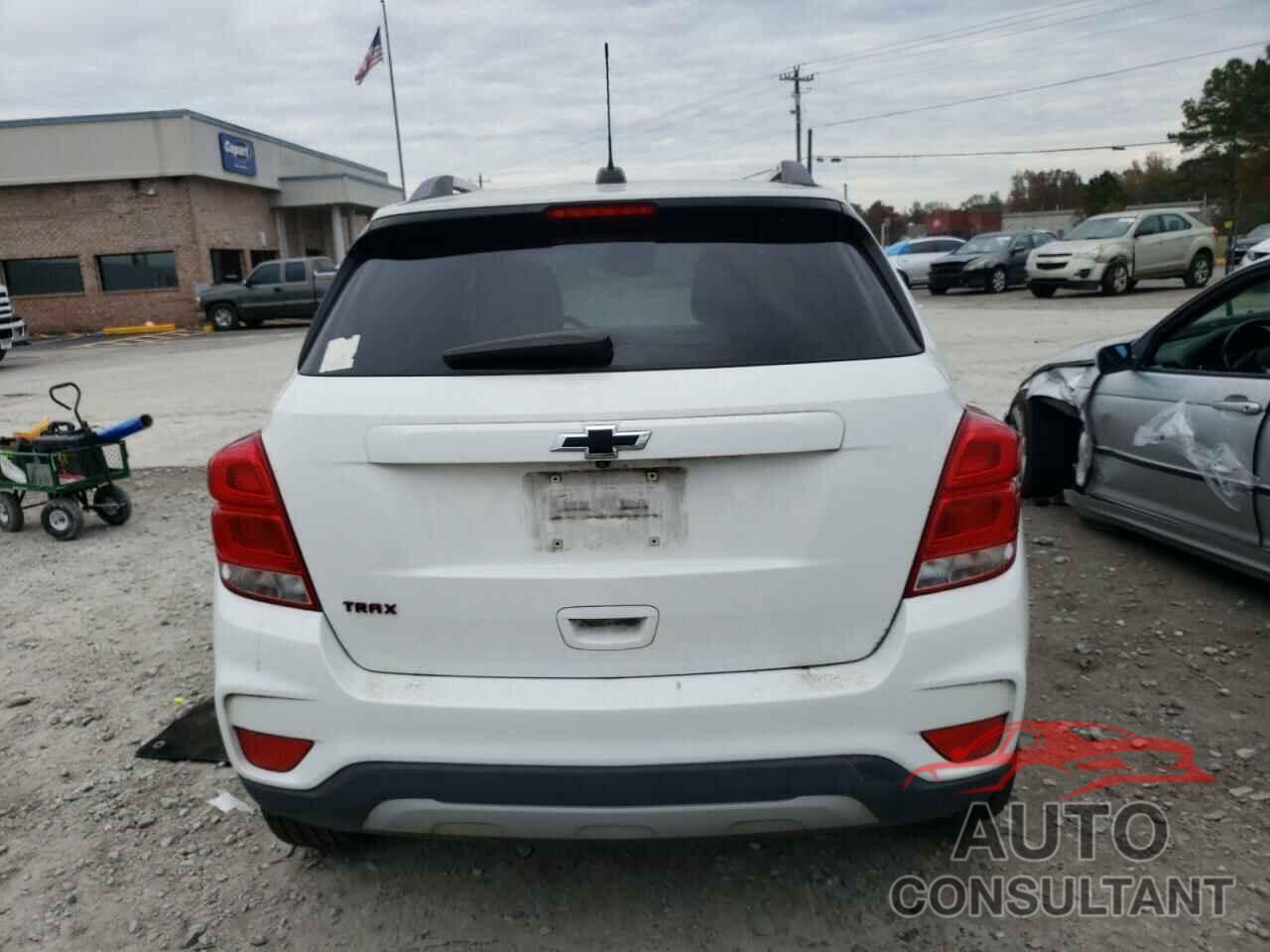 CHEVROLET TRAX 2018 - 3GNCJLSB8JL252004