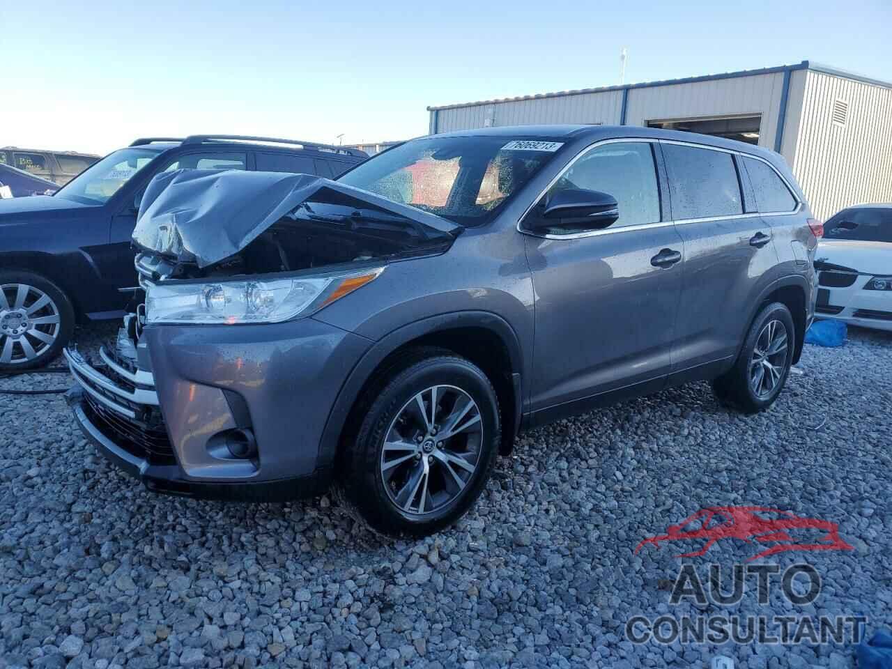 TOYOTA HIGHLANDER 2019 - 5TDBZRFH2KS700411