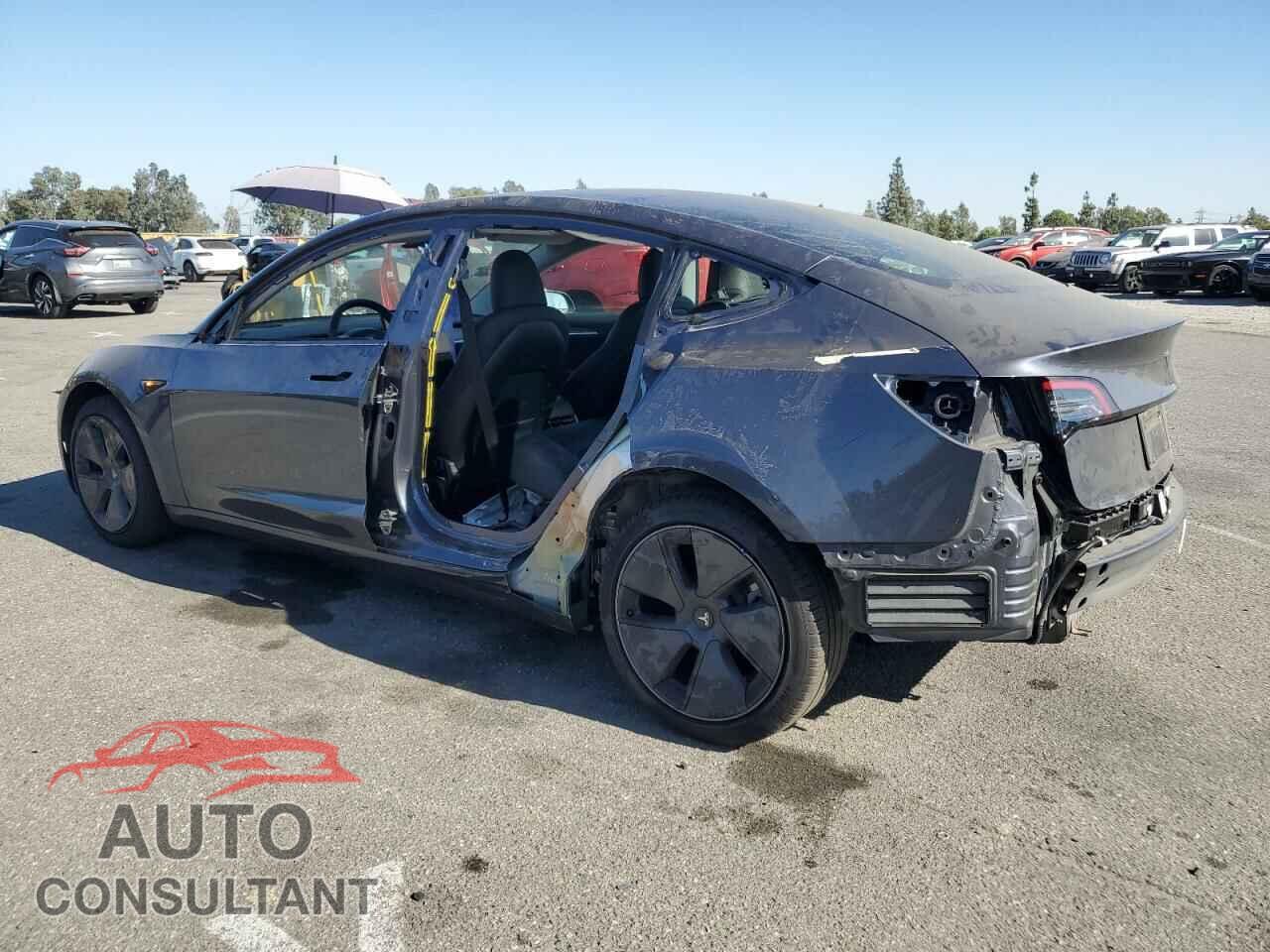 TESLA MODEL 3 2023 - 5YJ3E1EA5PF709640