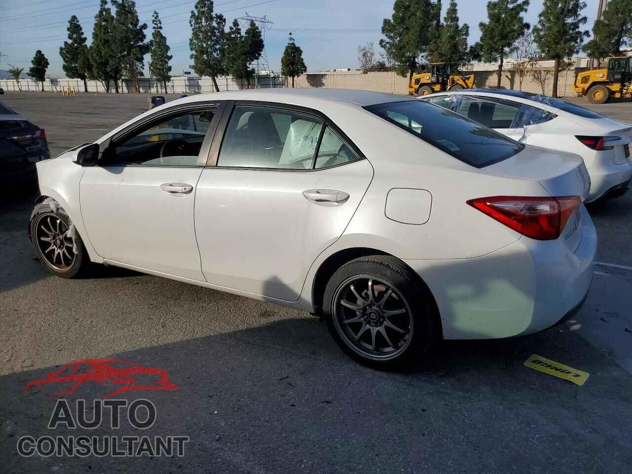 TOYOTA COROLLA 2017 - 5YFBURHE0HP569191