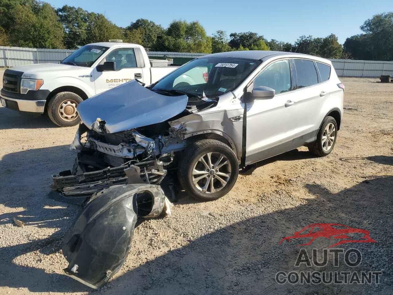 FORD ESCAPE 2017 - 1FMCU0G92HUE53607