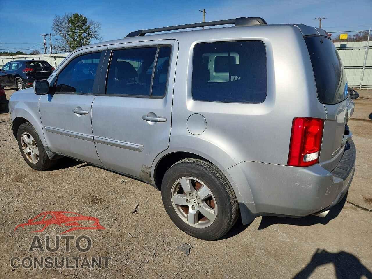 HONDA PILOT 2011 - 5FNYF3H68BB001381