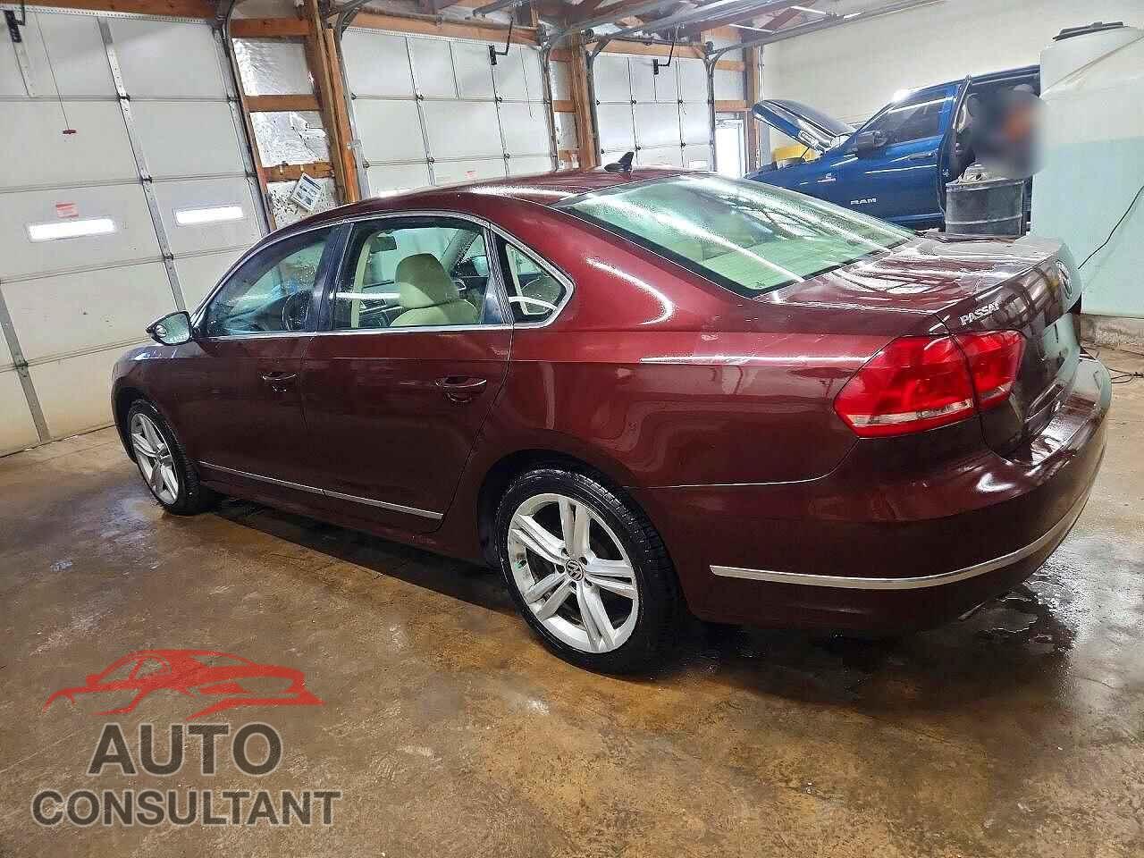 VOLKSWAGEN PASSAT 2012 - 1VWCN7A30CC049988