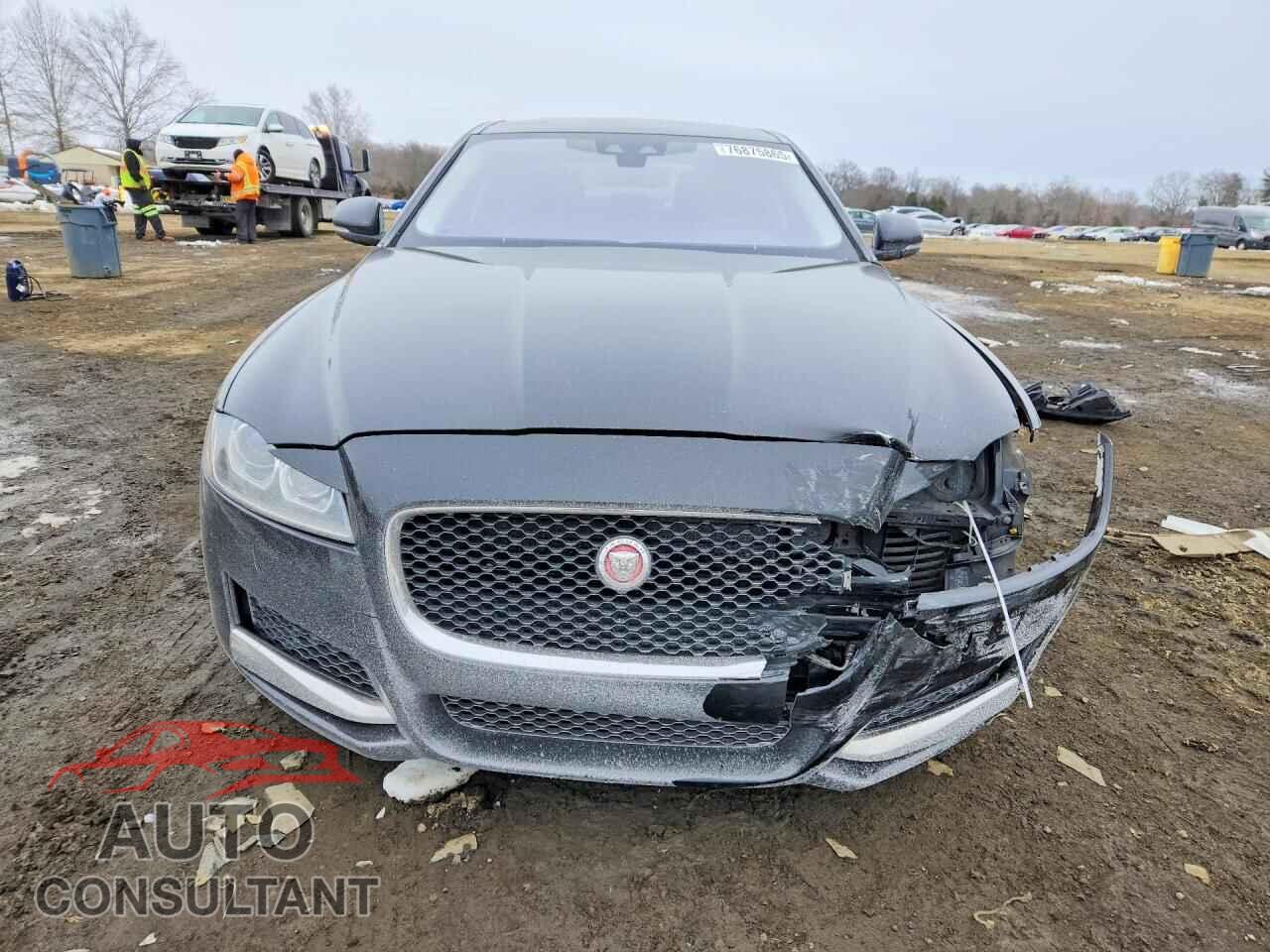 JAGUAR XF 2017 - SAJBD4BV5HCY31468
