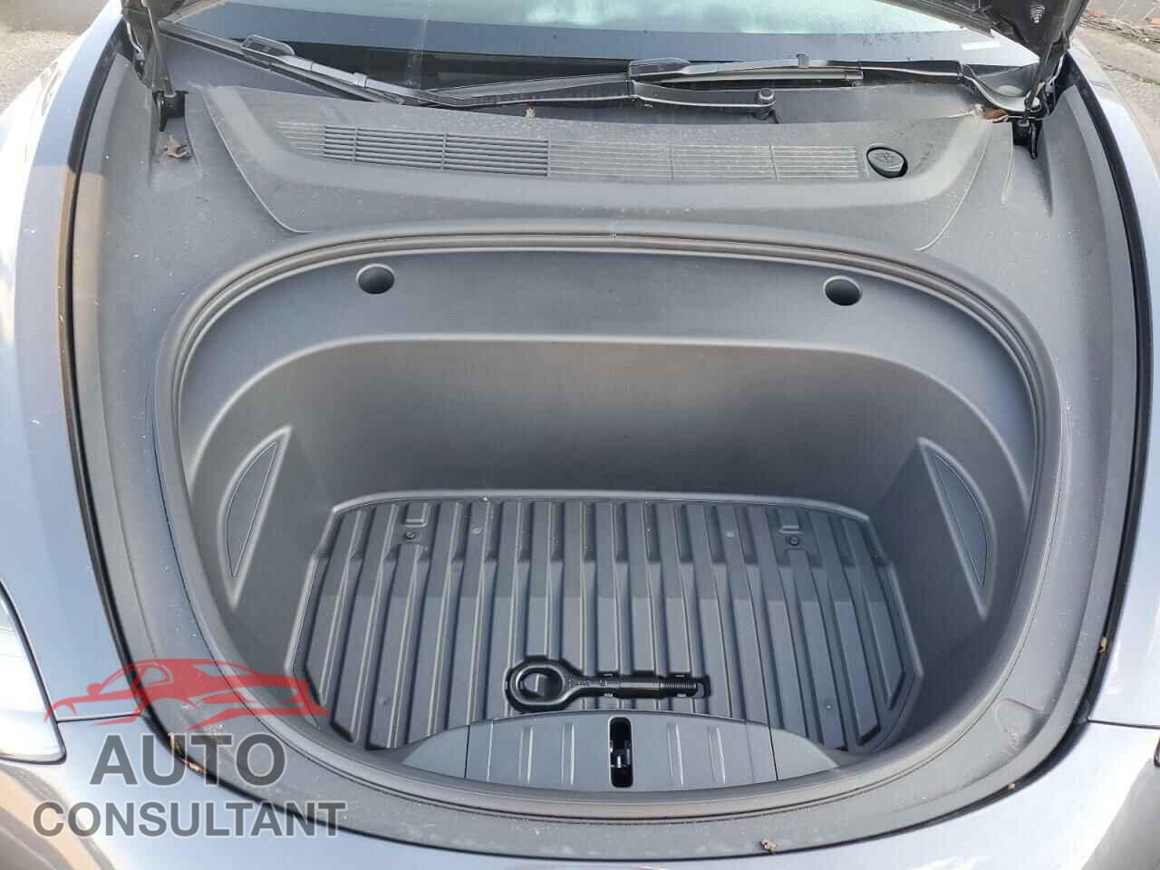 TESLA MODEL 3 2023 - 5YJ3E1EA5PF677613
