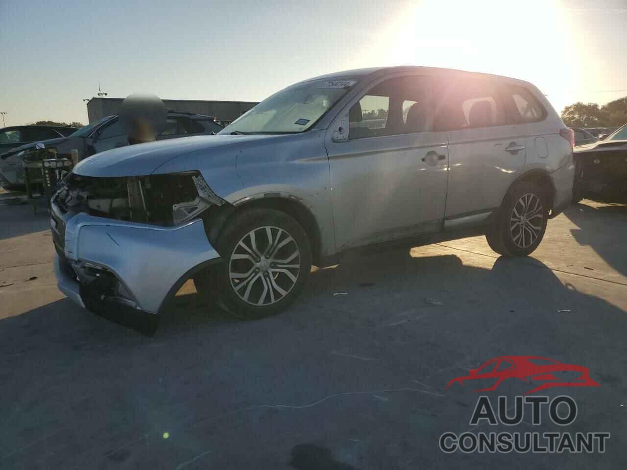 MITSUBISHI OUTLANDER 2018 - JA4AD2A39JZ052814
