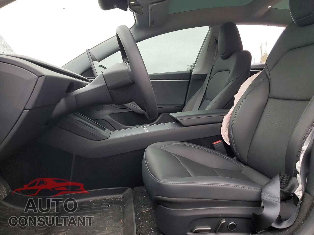 TESLA MODEL 3 2024 - 5YJ3E1EB9RF849105