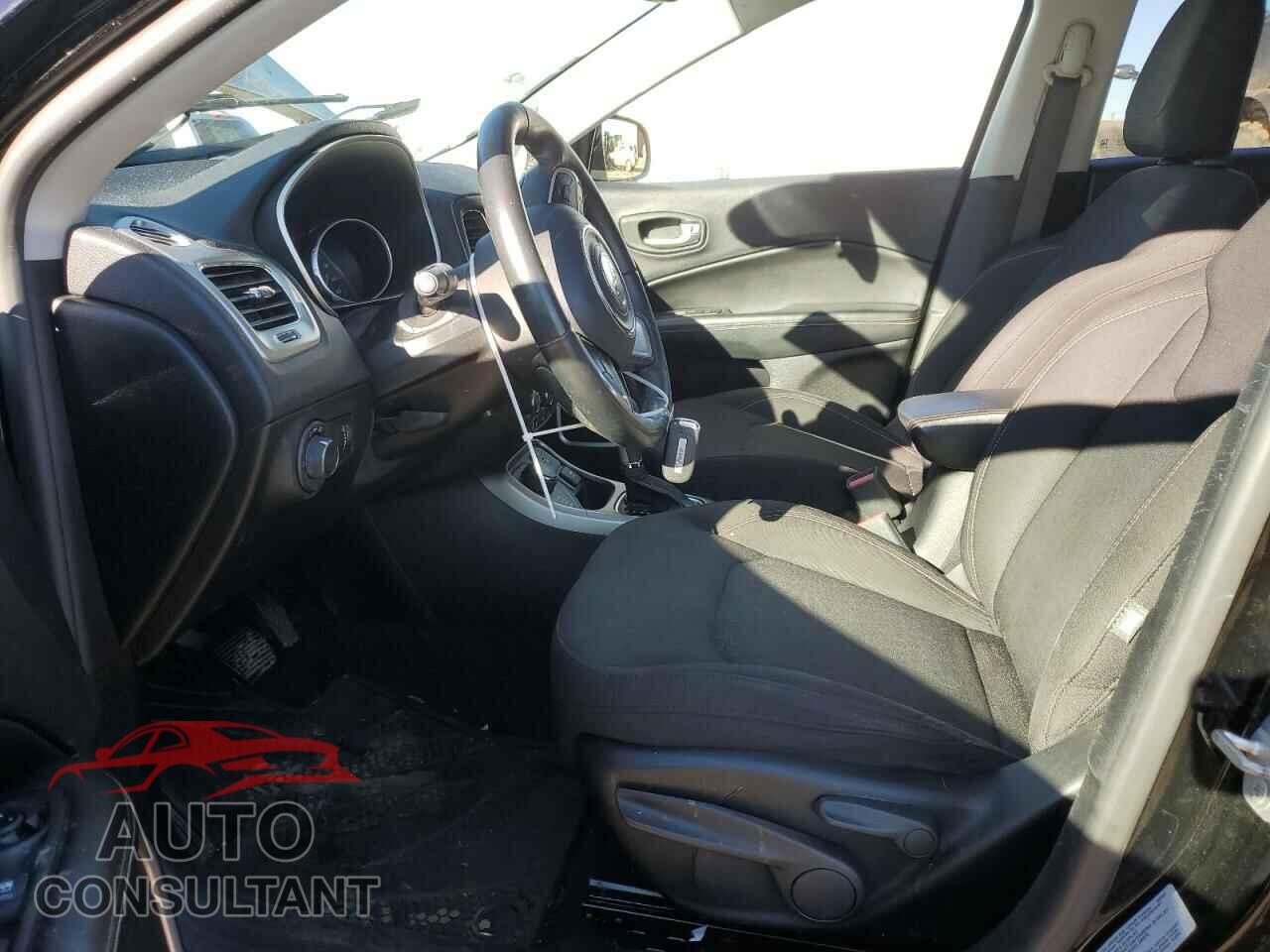 JEEP COMPASS 2017 - 3C4NJDAB4HT647252