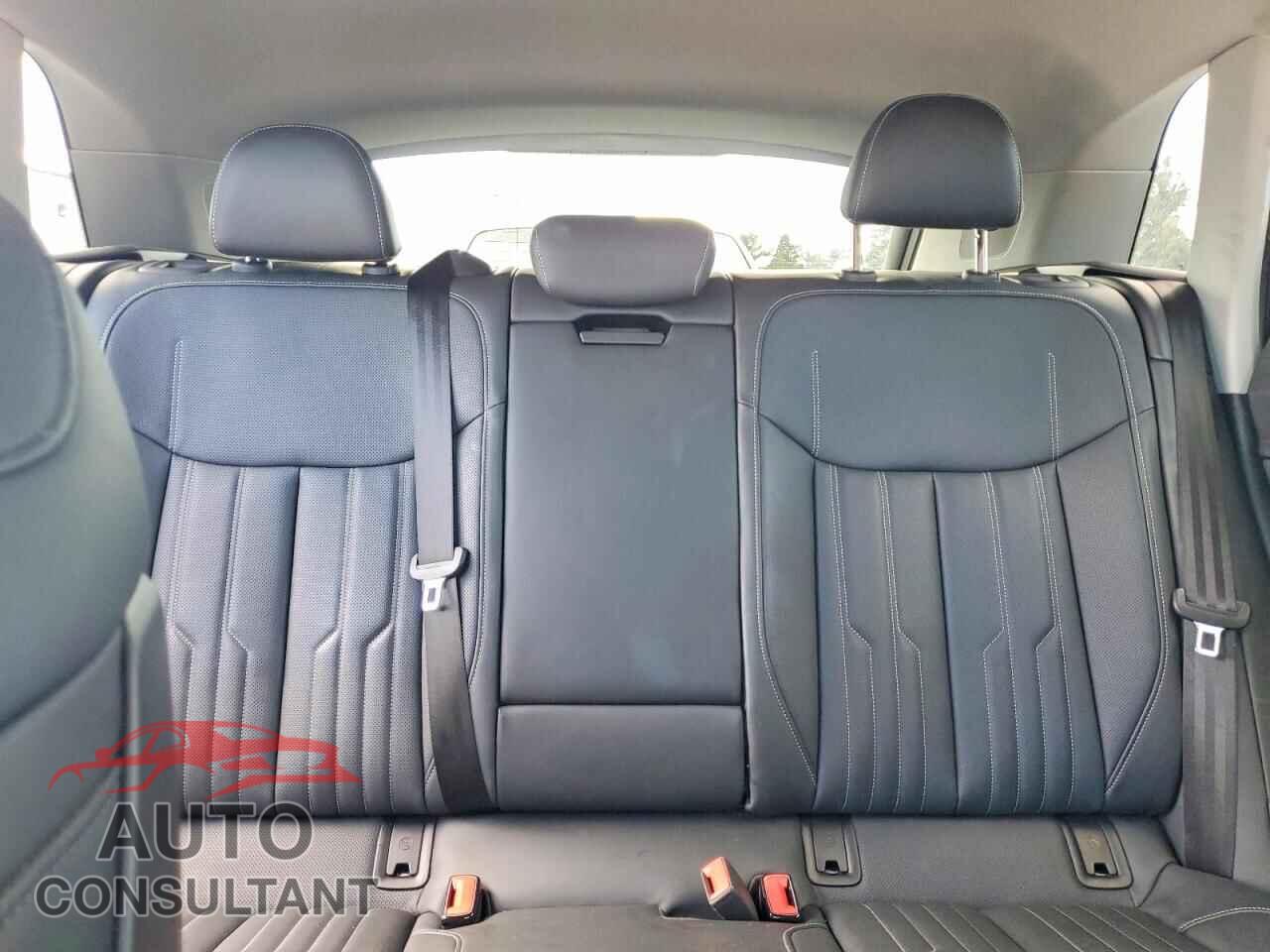 AUDI E-TRON 2019 - WA1VABGE9KB025089