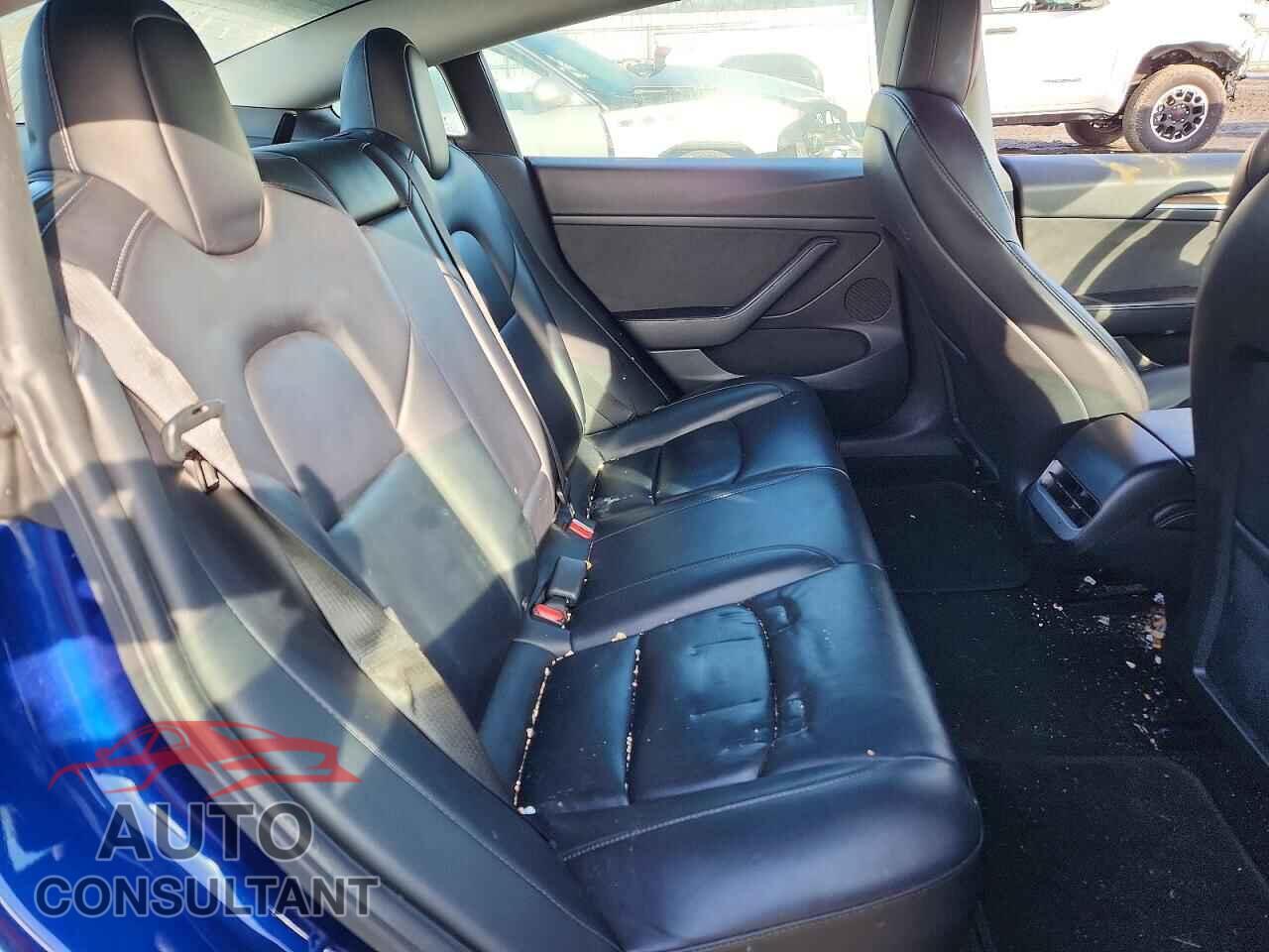 TESLA MODEL 3 2022 - 5YJ3E1EA5NF142696