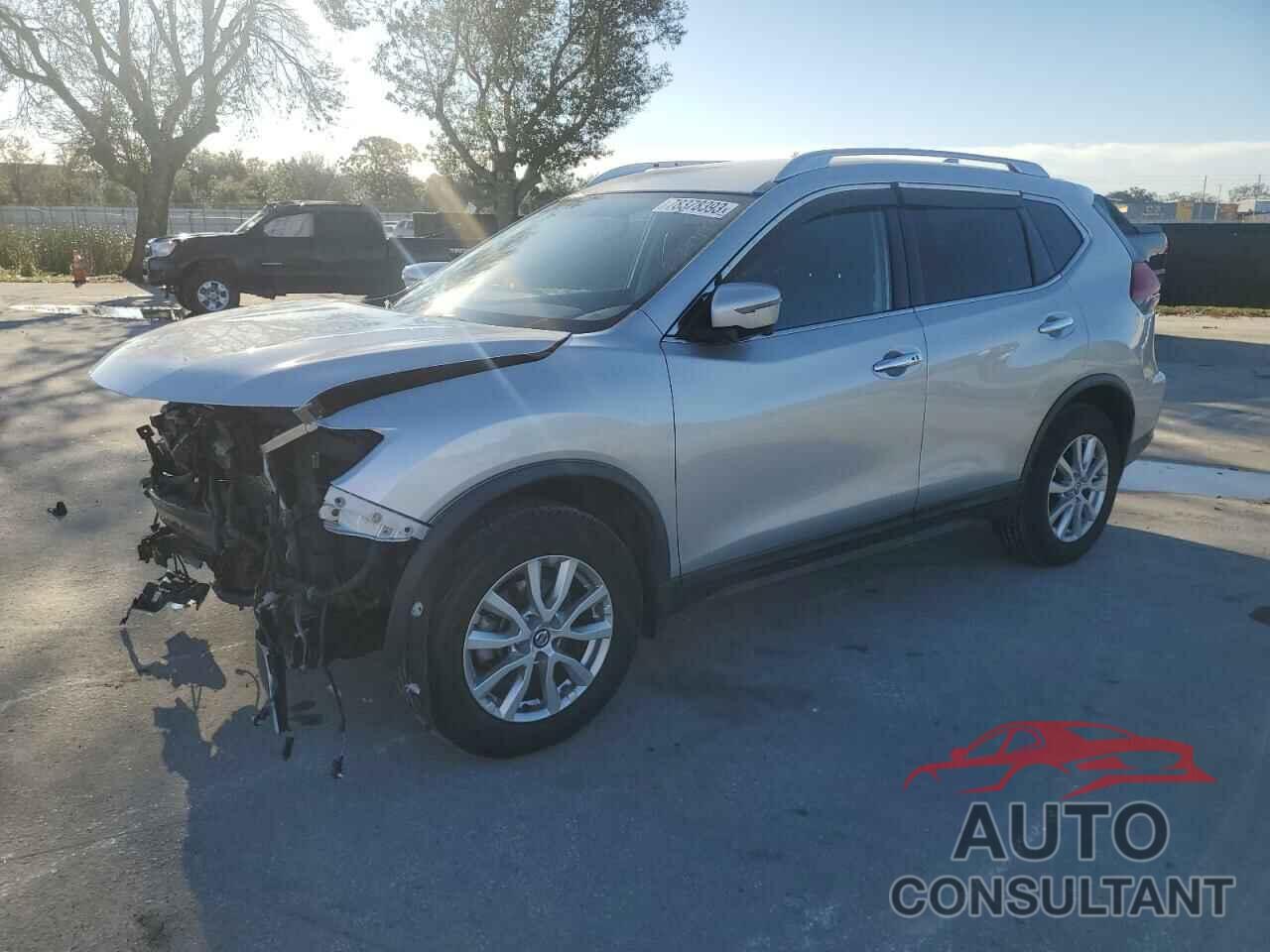 NISSAN ROGUE 2017 - KNMAT2MV6HP531557