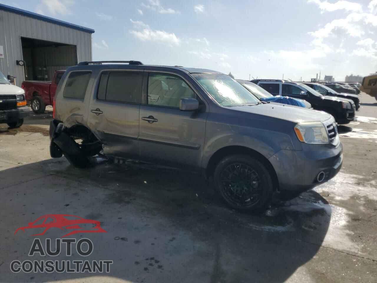 HONDA PILOT 2015 - 5FNYF3H31FB034136
