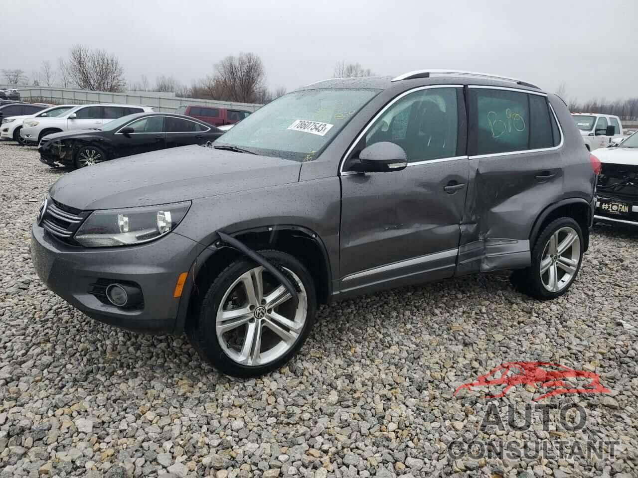 VOLKSWAGEN TIGUAN 2016 - WVGAV7AXXGW087354