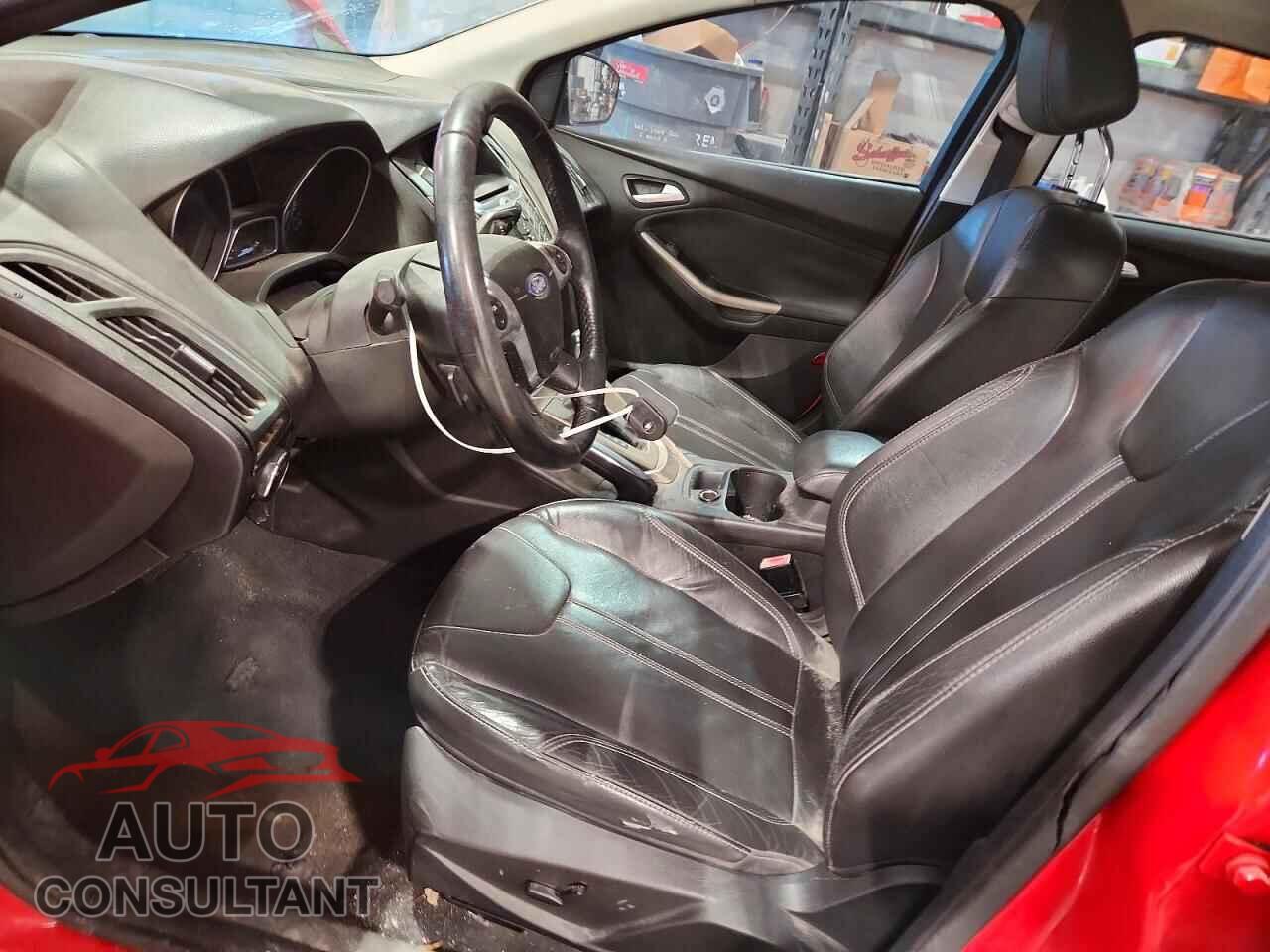 FORD FOCUS 2012 - 1FAHP3M21CL168251