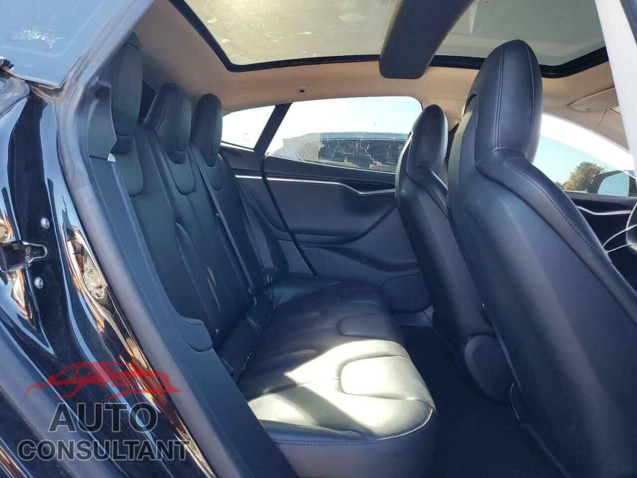 TESLA MODEL S 2015 - 5YJSA1S26FF087861