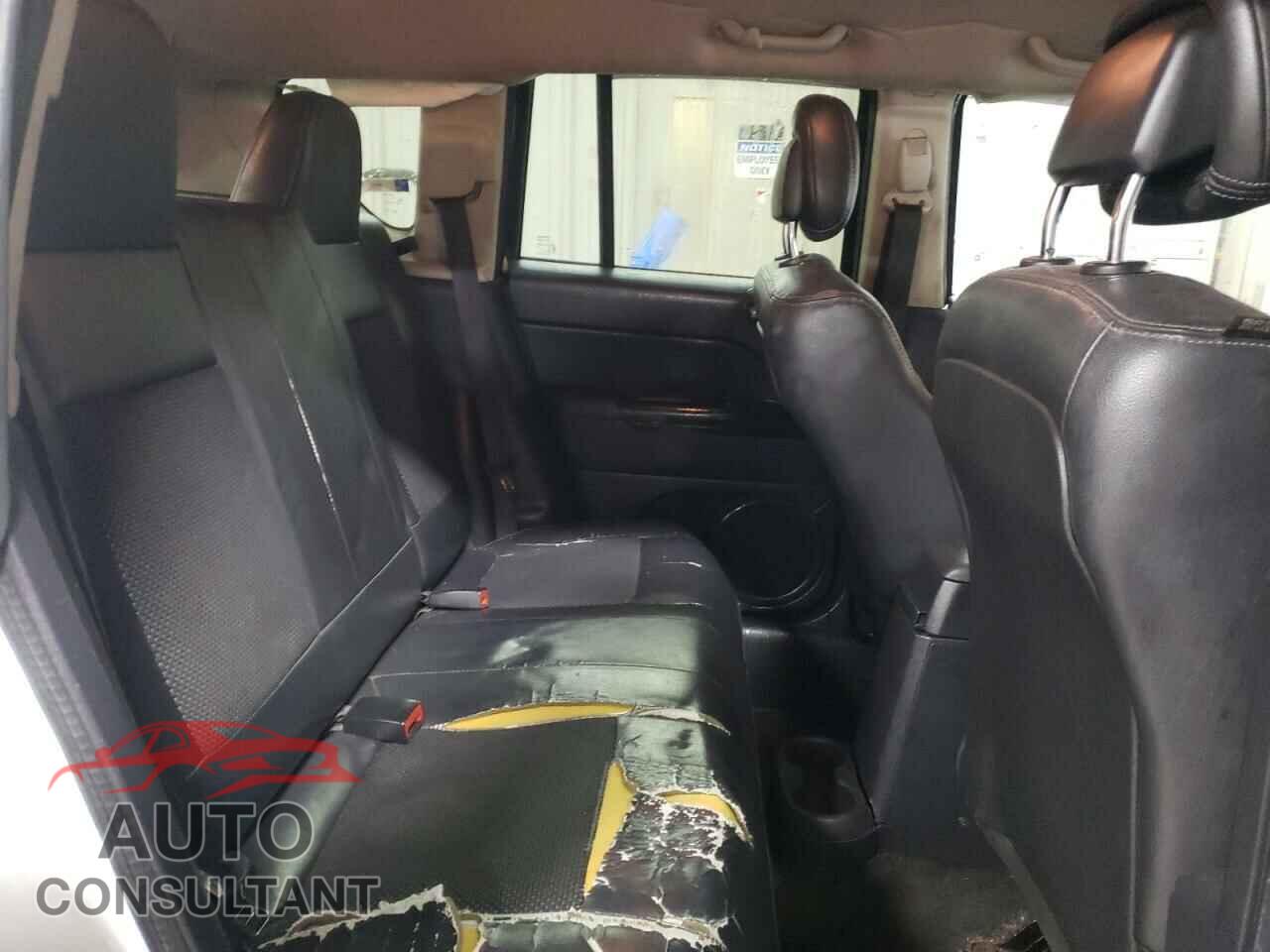JEEP COMPASS 2015 - 1C4NJCBA9FD210107