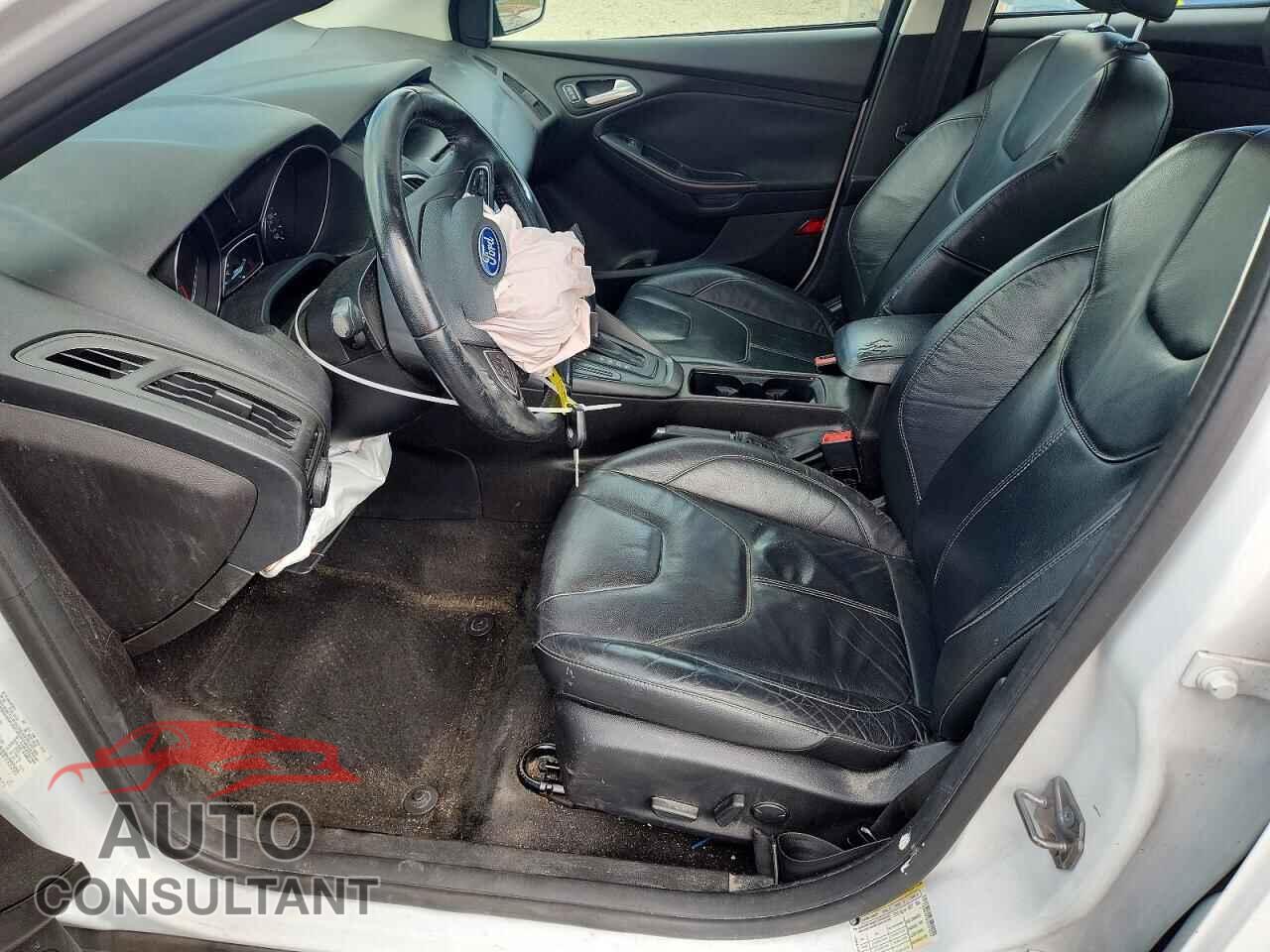 FORD FOCUS 2016 - 1FADP3F27GL314332