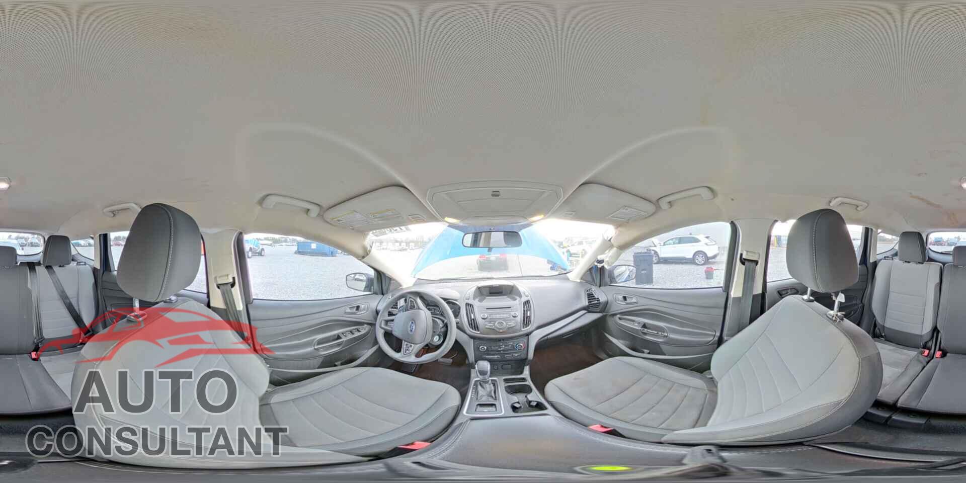 FORD ESCAPE 2017 - 1FMCU0F78HUC71815