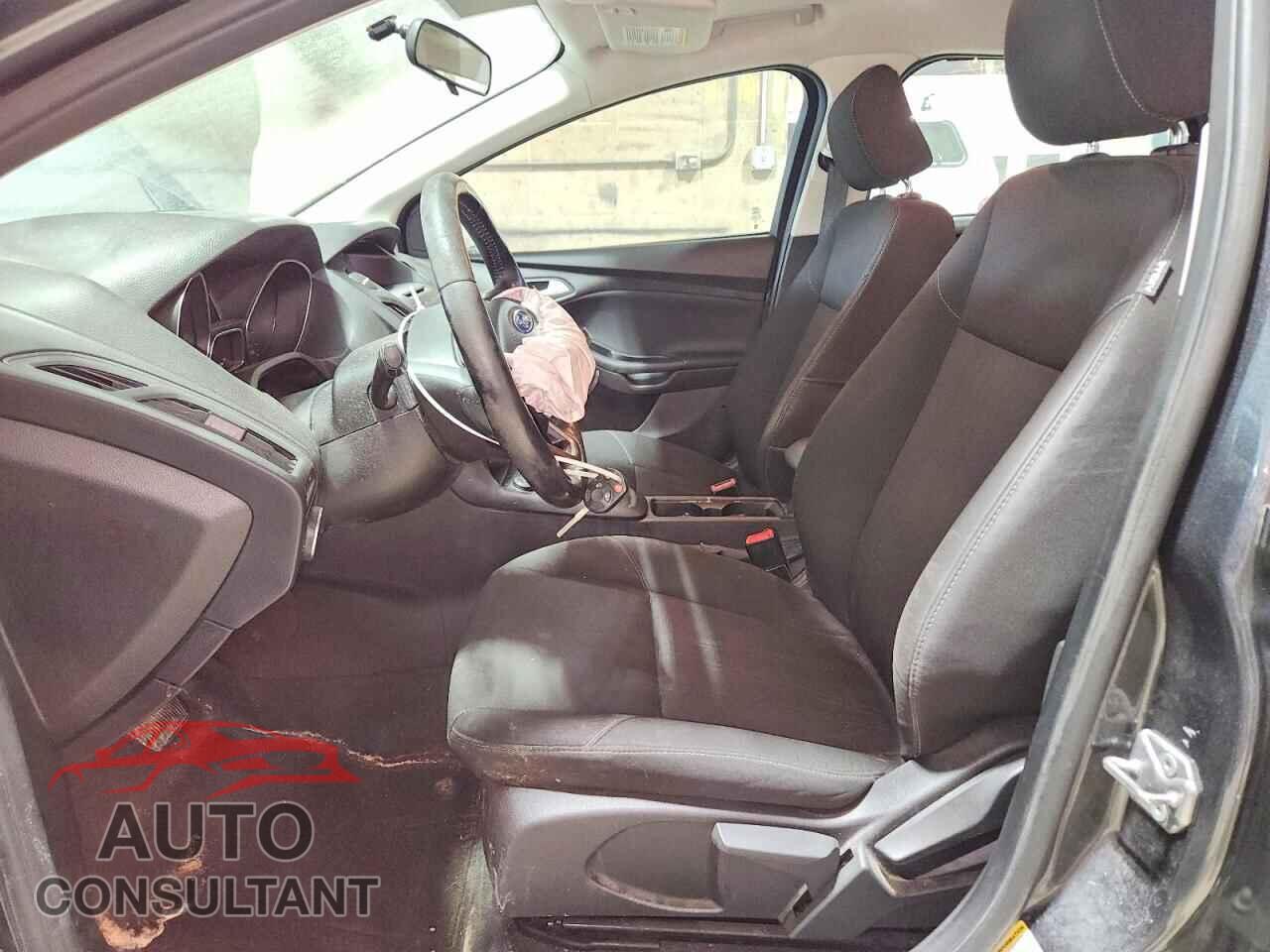 FORD FOCUS 2016 - 1FADP3F22GL405475