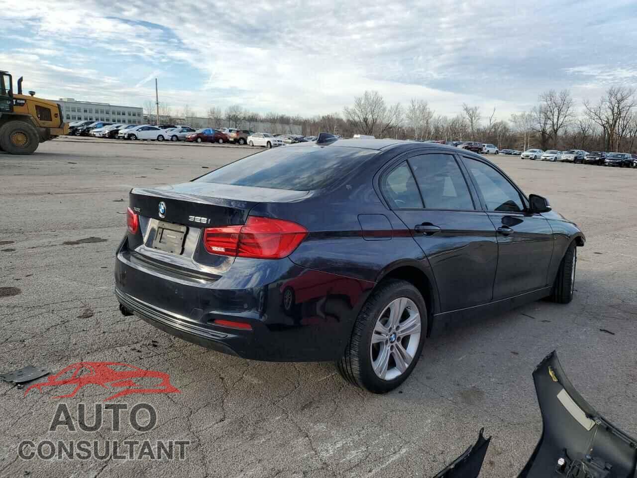 BMW 3 SERIES 2016 - WBA8E3G51GNU00022