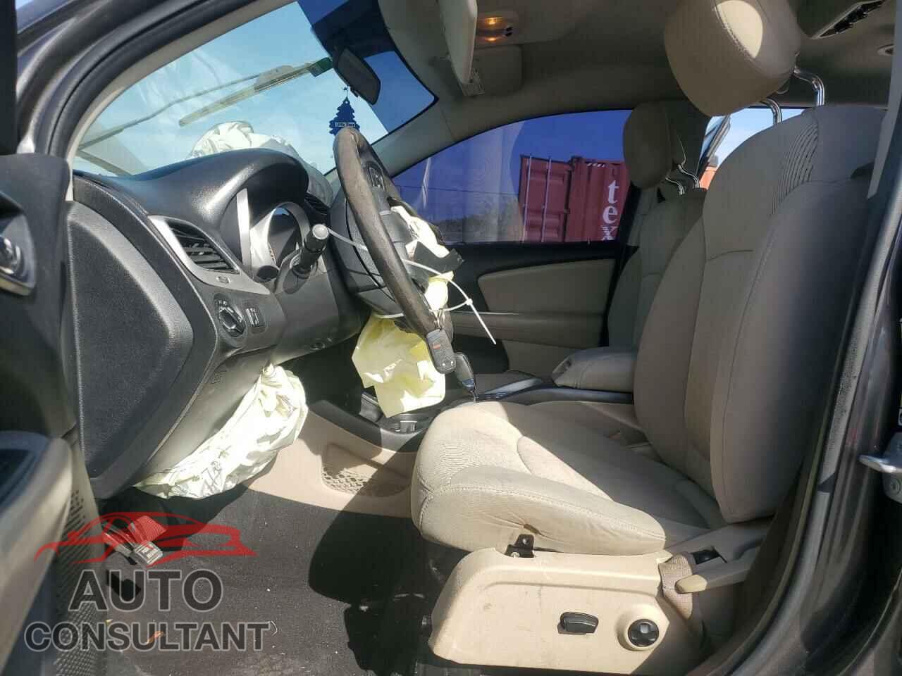 DODGE JOURNEY 2015 - 3C4PDCBGXFT743744