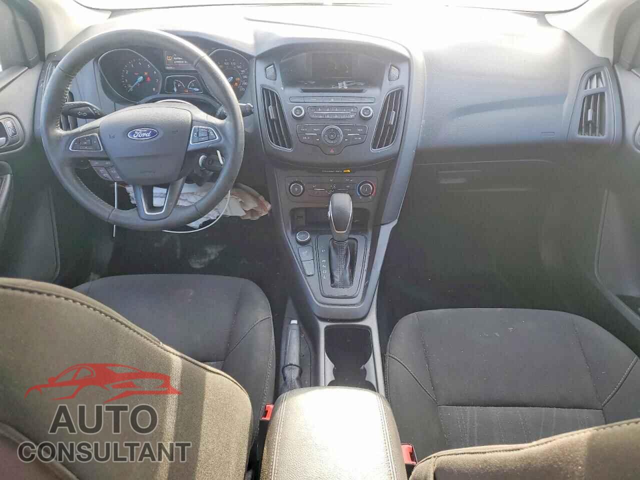 FORD FOCUS 2017 - 1FADP3K26HL326088