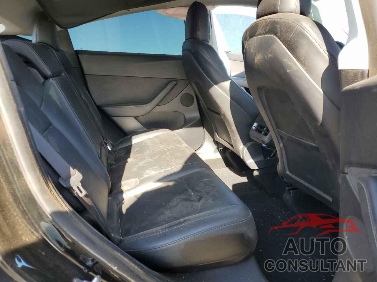 TESLA MODEL Y 2022 - 7SAYGDEF6NF448791