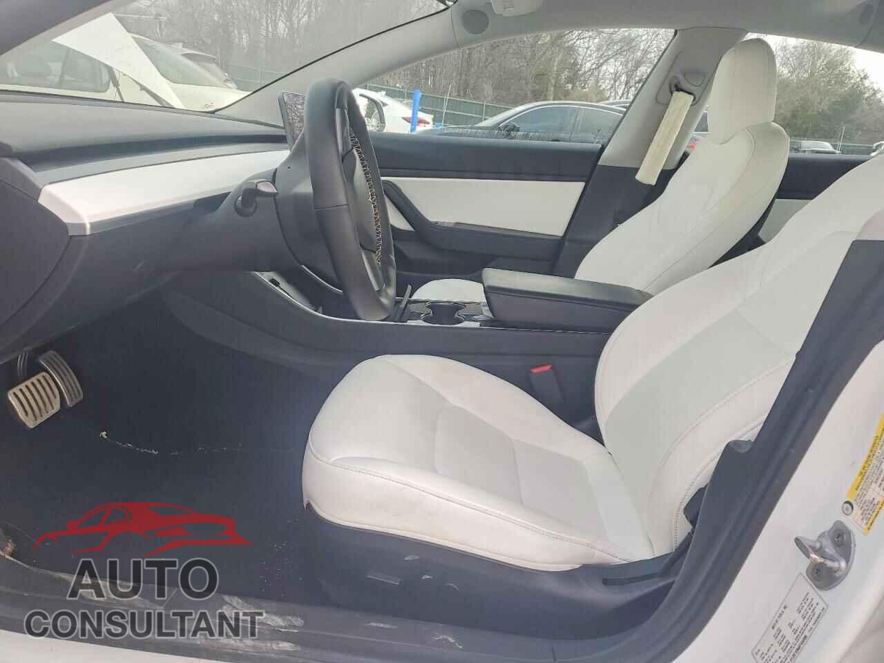 TESLA MODEL 3 2019 - 5YJ3E1EB4KF454996