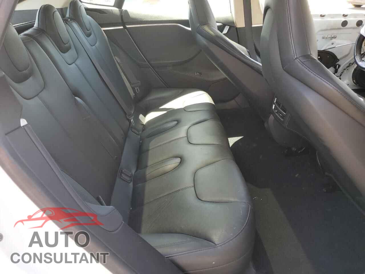 TESLA MODEL S 2013 - 5YJSA1CN5DFP27824