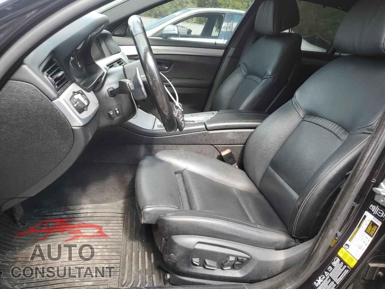 BMW 5 SERIES 2015 - WBA5B3C57FD543742