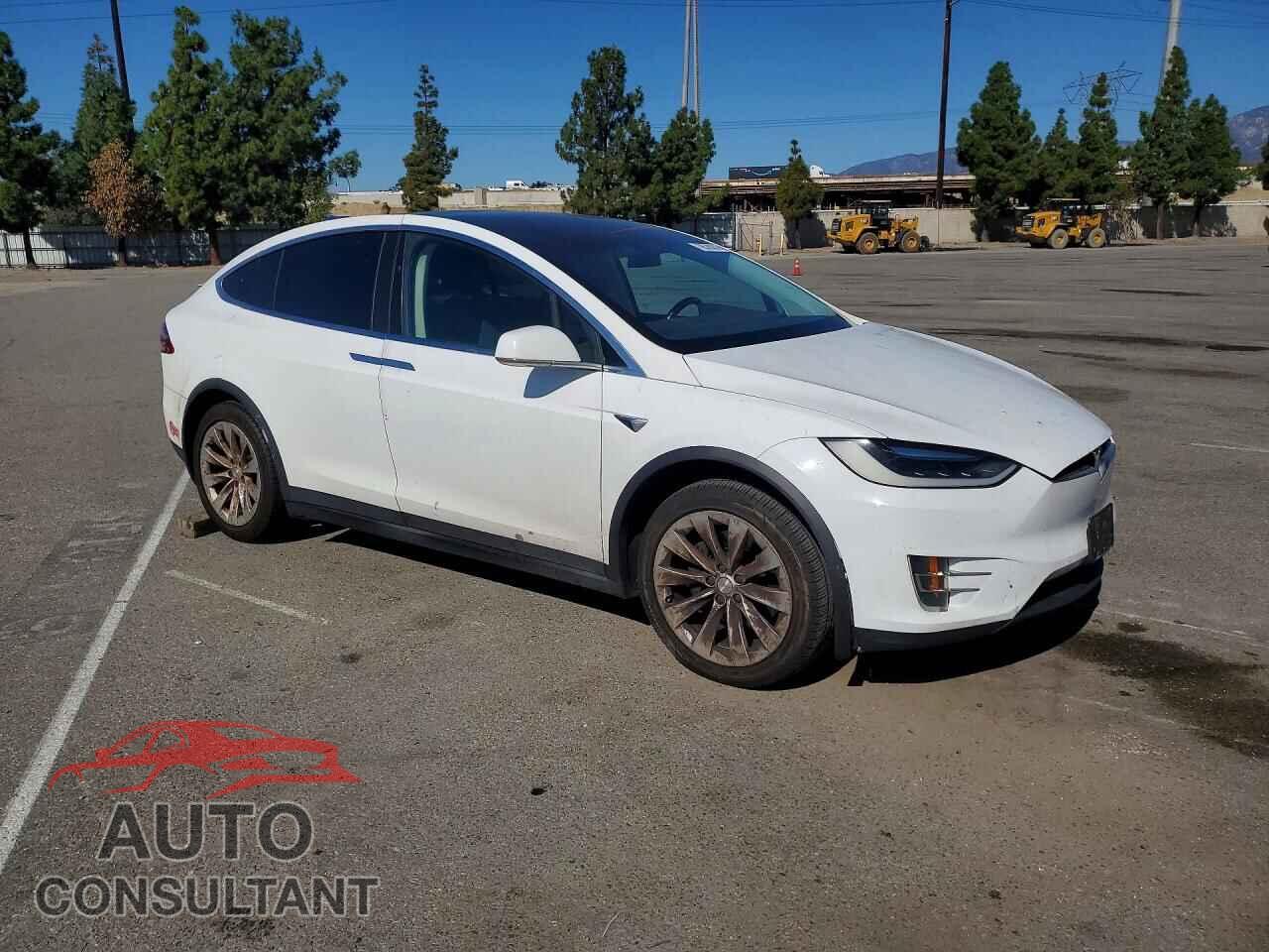 TESLA MODEL X 2016 - 5YJXCDE24GF026166