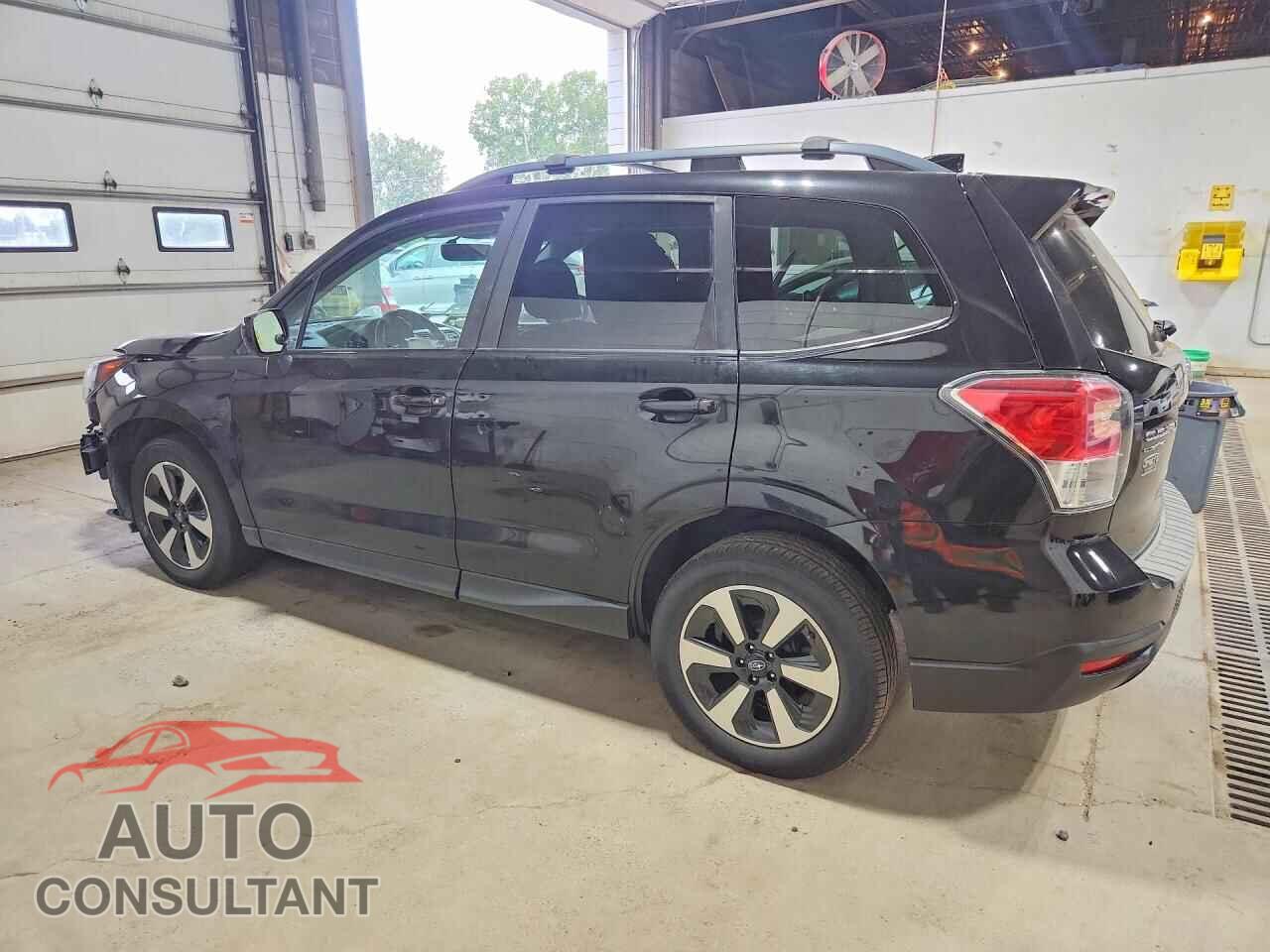 SUBARU FORESTER 2017 - JF2SJAEC2HH571504