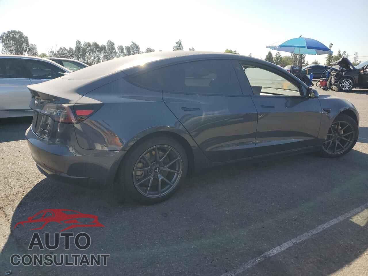 TESLA MODEL 3 2021 - 5YJ3E1EBXMF045257