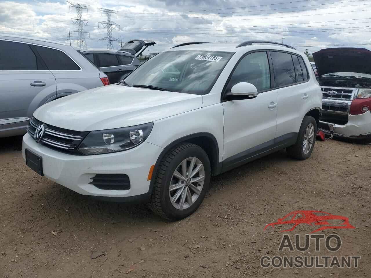 VOLKSWAGEN TIGUAN 2017 - WVGBV7AX2HK053101