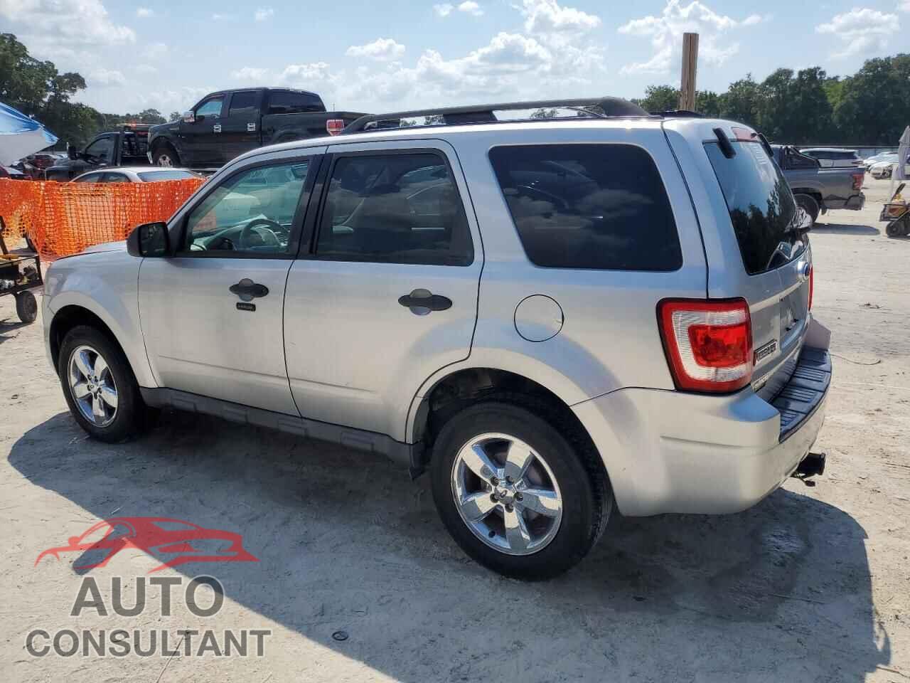 FORD ESCAPE 2010 - 1FMCU0D72AKA69895