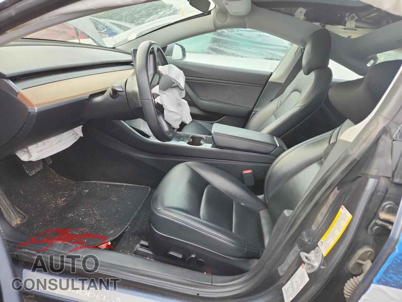 TESLA MODEL 3 2018 - 5YJ3E1EB2JF185315