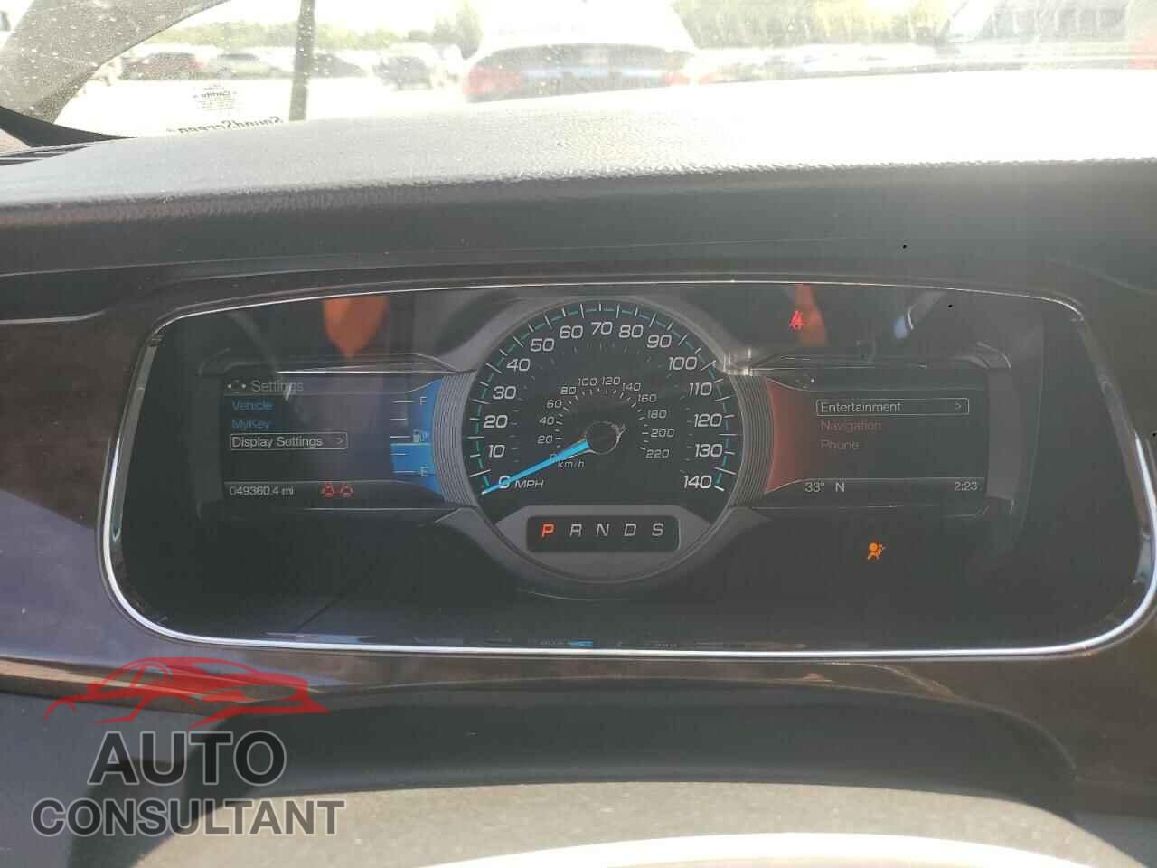 FORD TAURUS 2017 - 1FAHP2J82HG128375