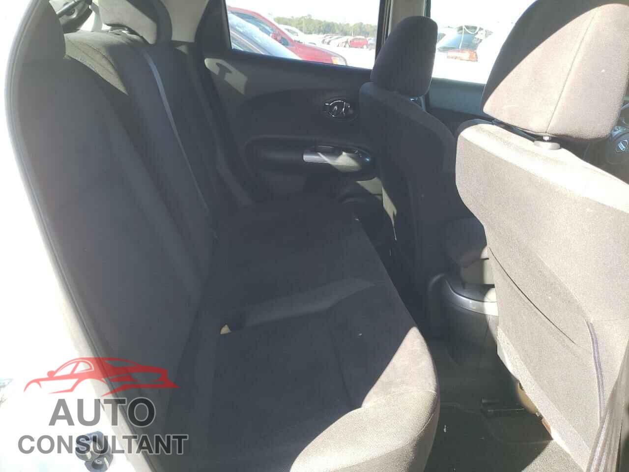 NISSAN JUKE 2017 - JN8AF5MR5HT700930