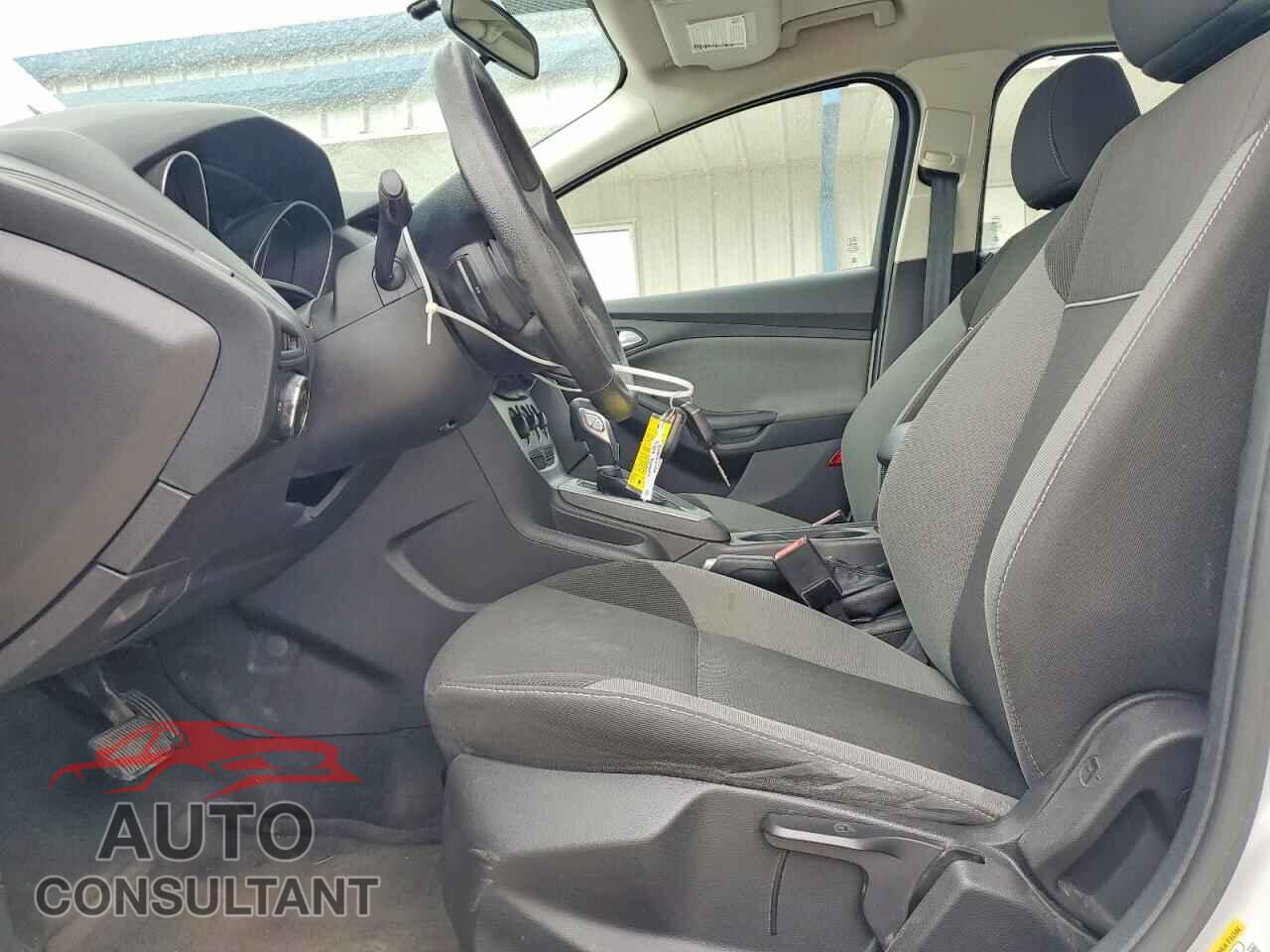FORD FOCUS 2014 - 1FADP3F25EL249493