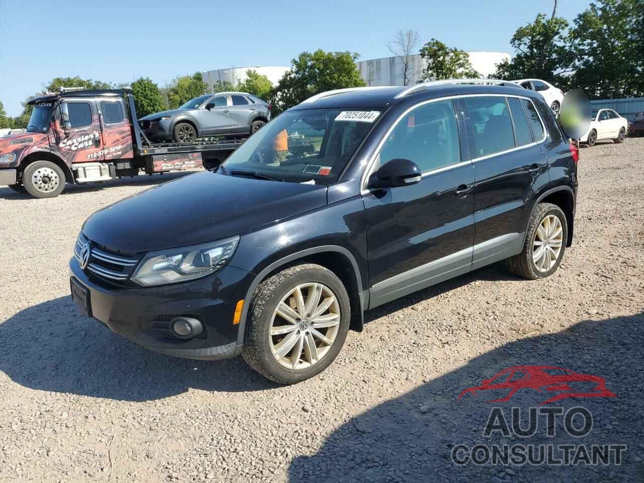 VOLKSWAGEN TIGUAN 2016 - WVGBV7AX7GW518849