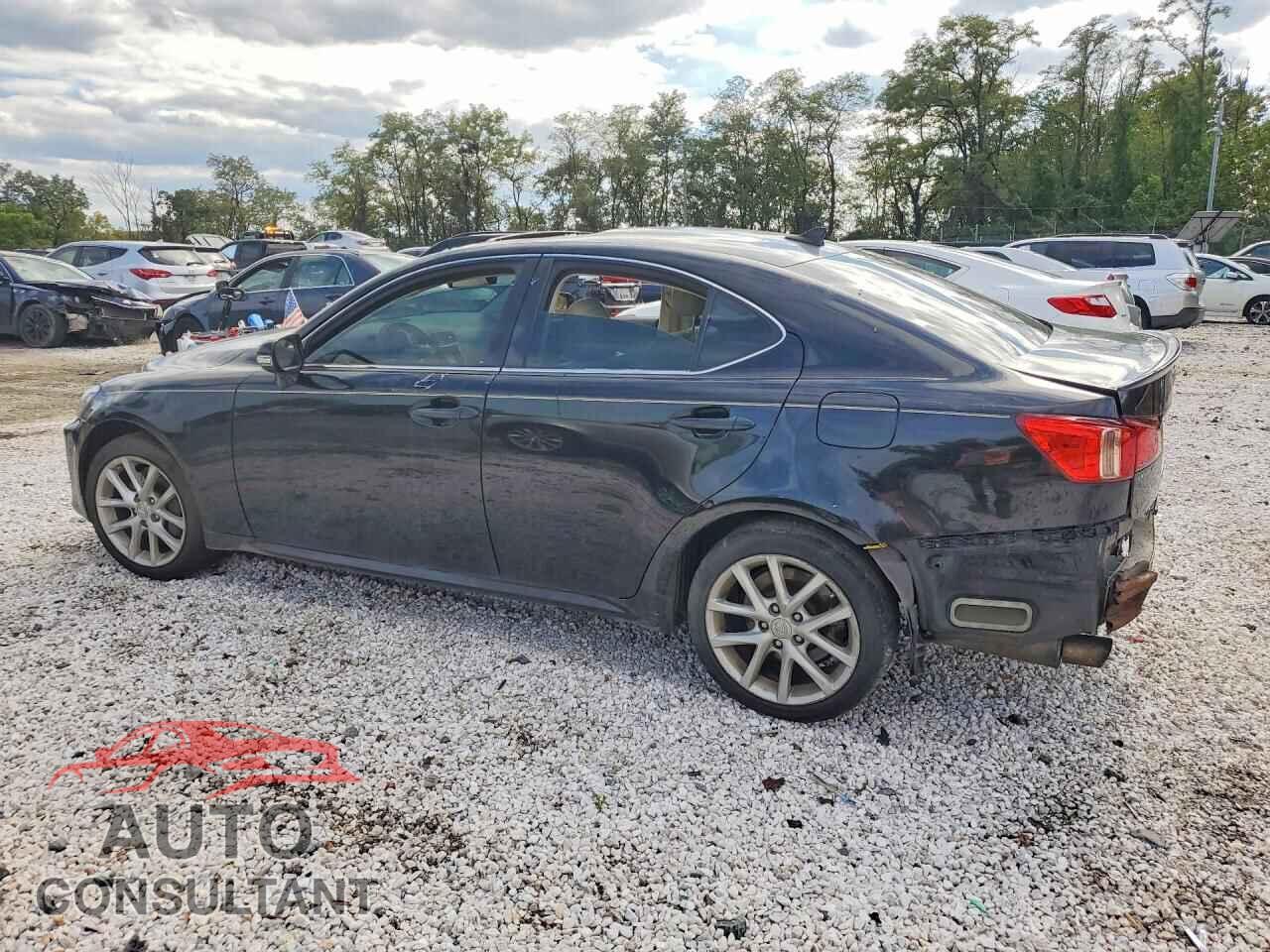 LEXUS IS 2011 - JTHCE5C2XB5001136