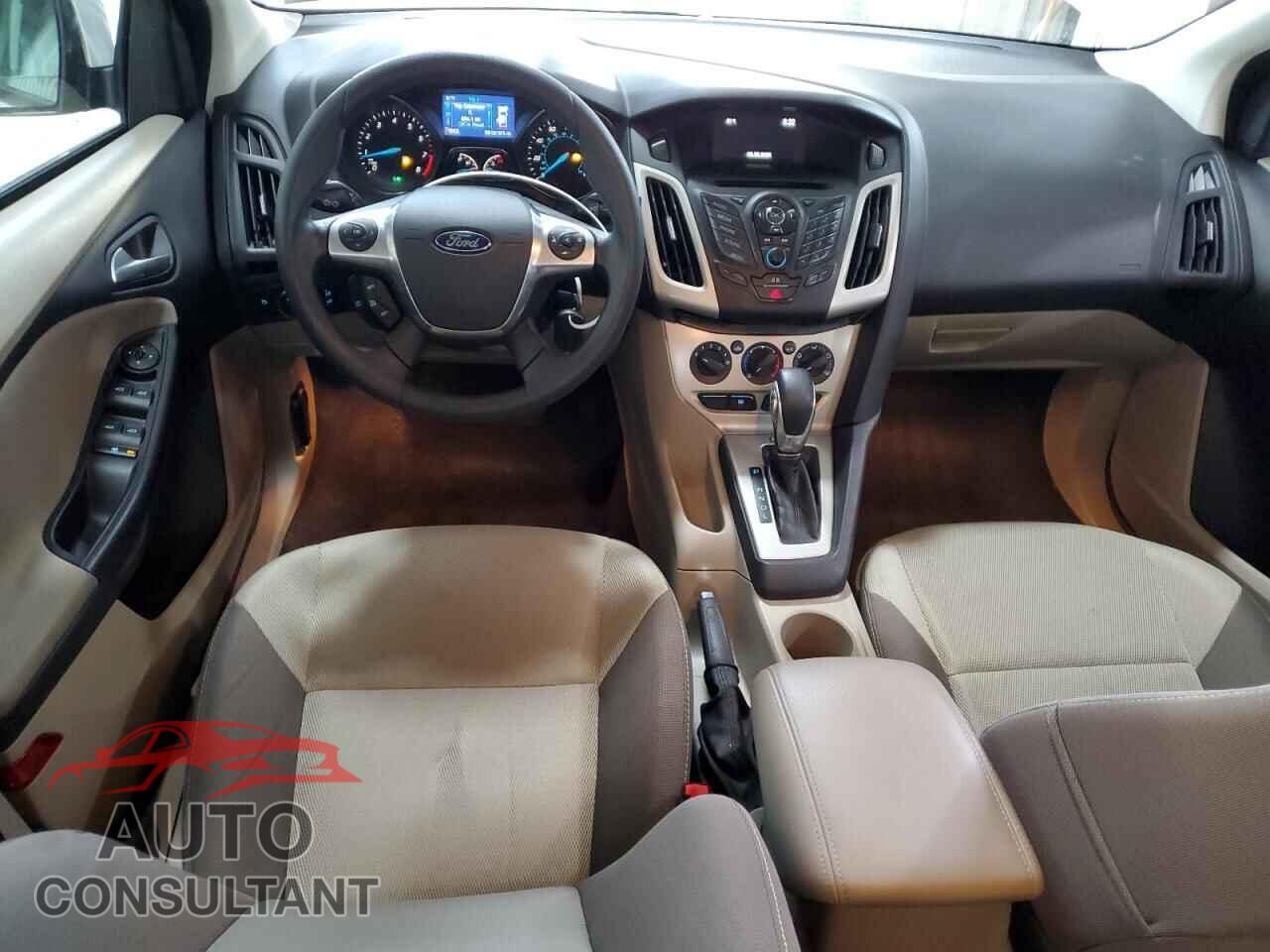 FORD FOCUS 2014 - 1FADP3F2XEL421856