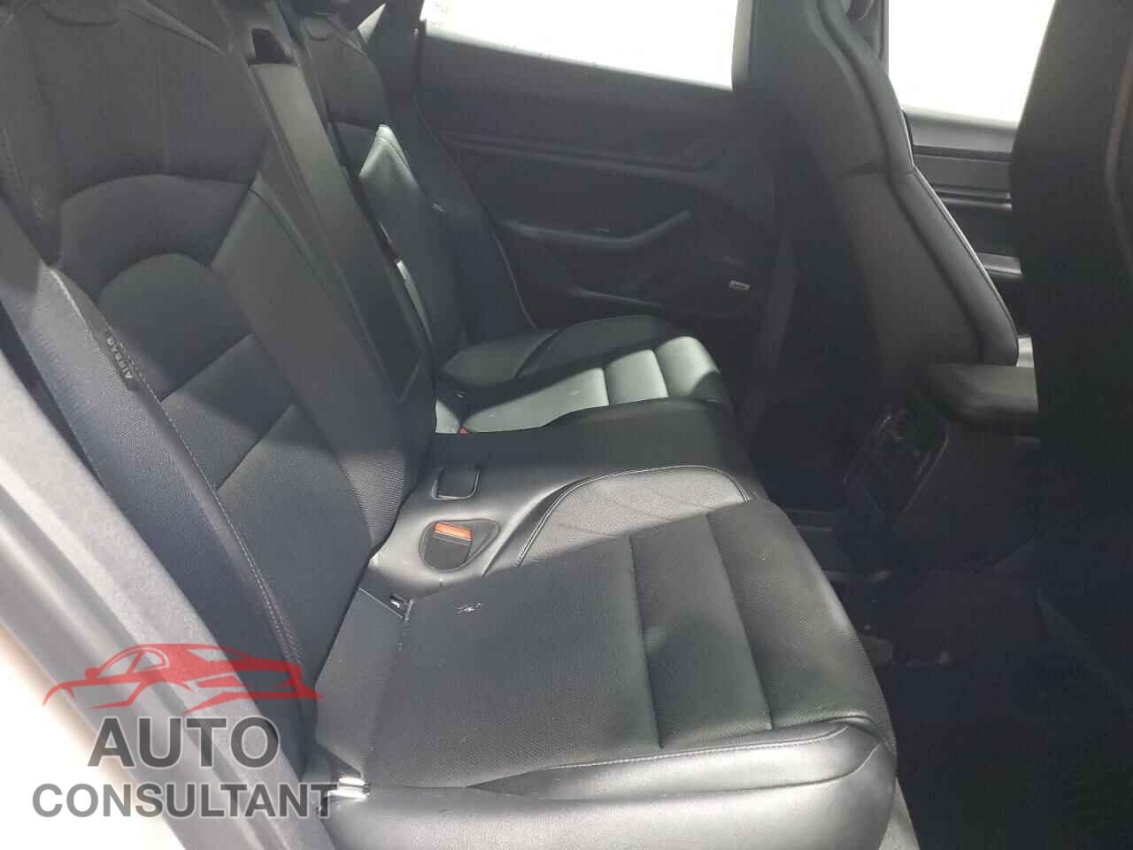 PORSCHE TAYCAN 2021 - WP0AA2Y18MSA13747