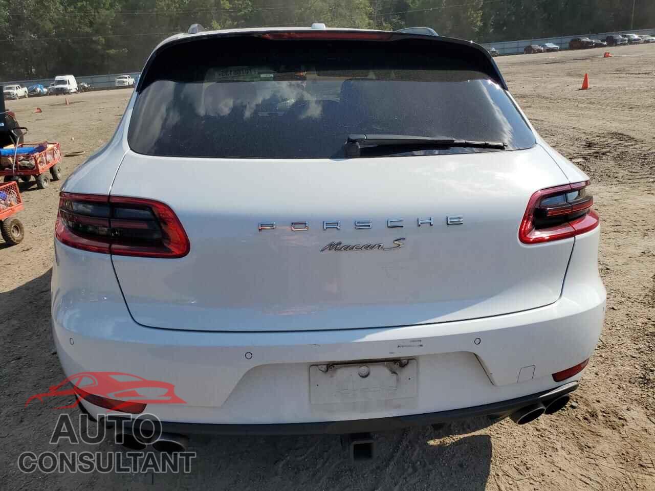 PORSCHE MACAN 2016 - WP1AB2A56GLB54675